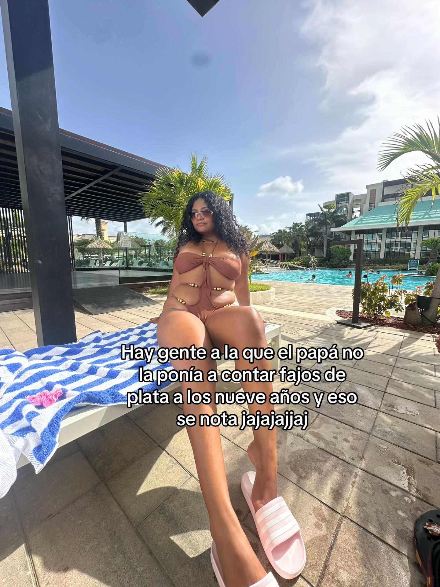 @👸🏽🍯🤎
