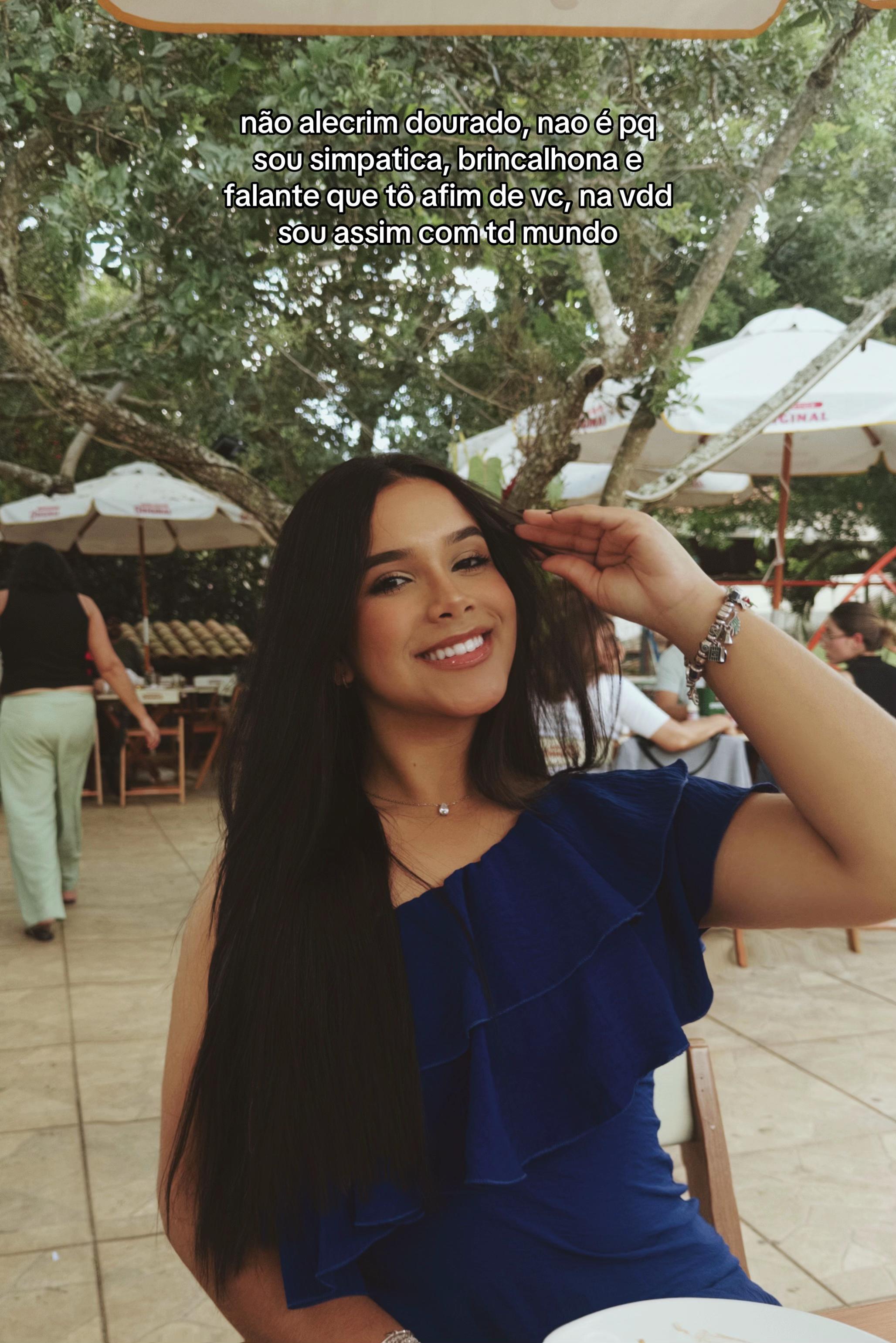 @Tha&iacute;s