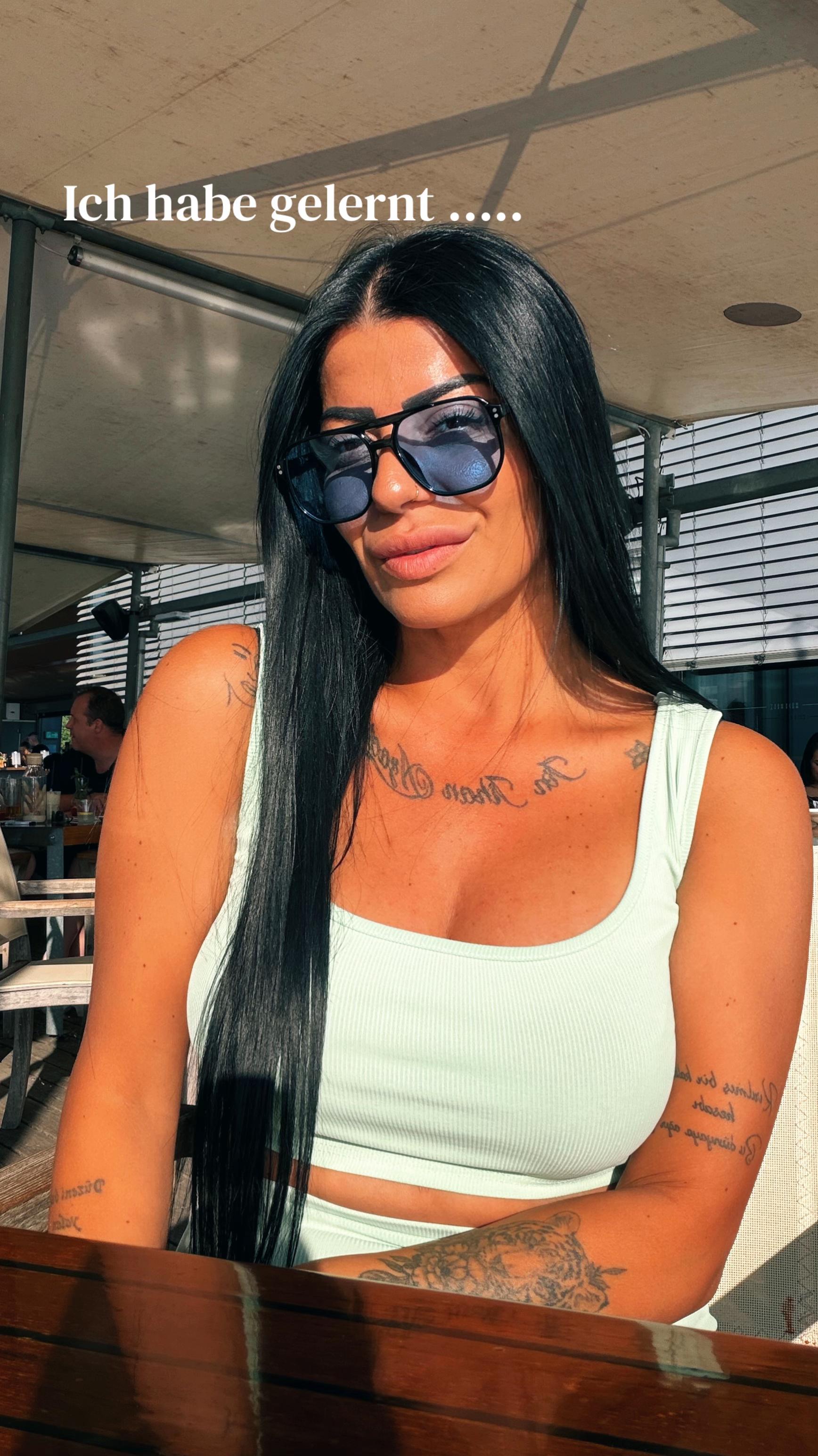 @Menekse Müldür ރ
