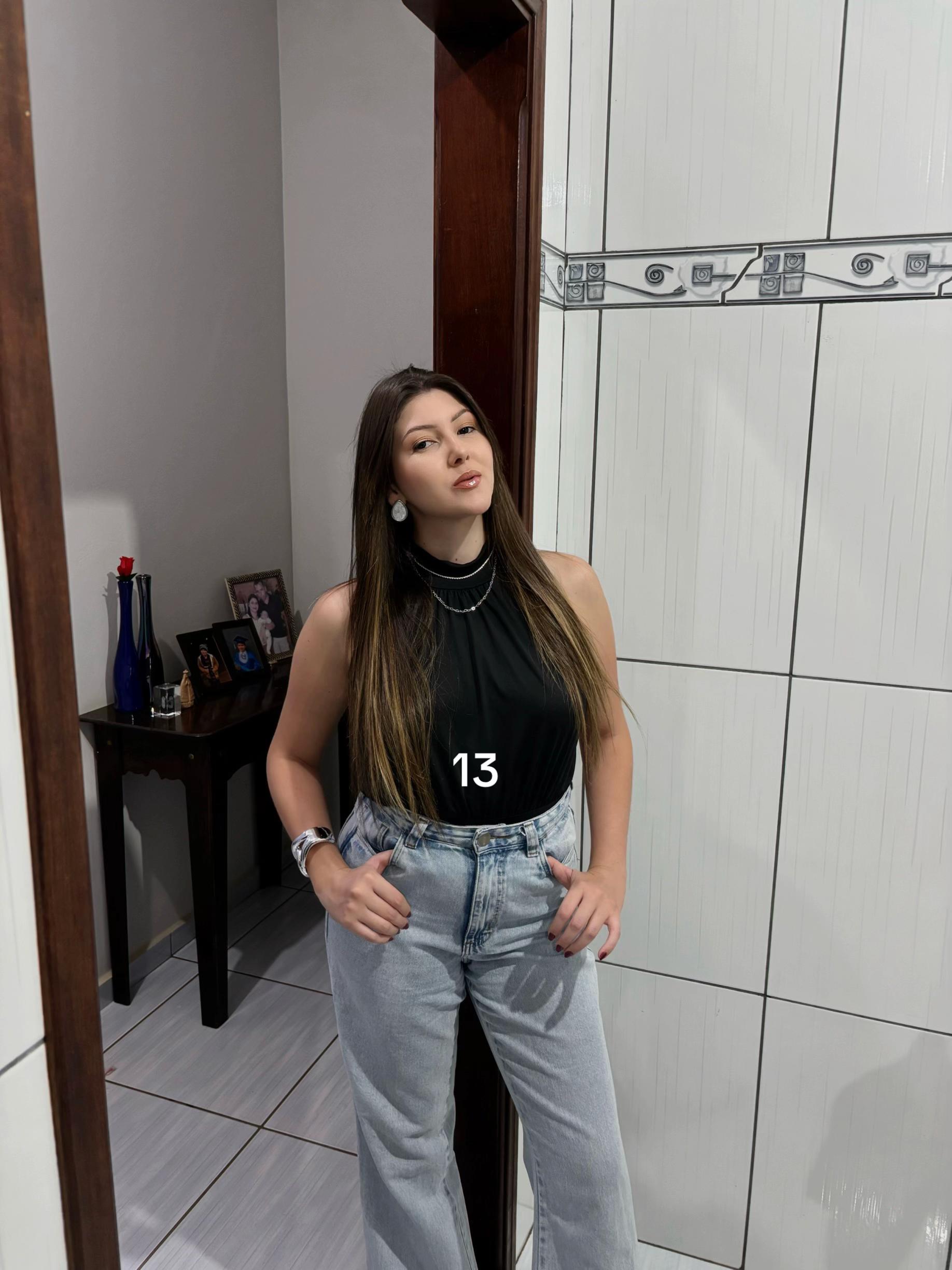 @Vitória Módena