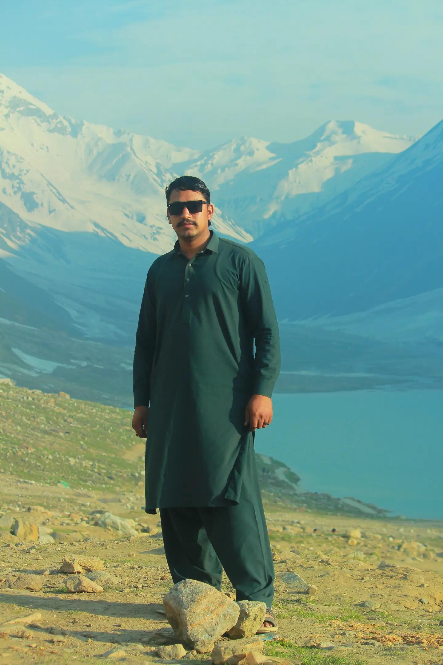 @Eجaz Qasim