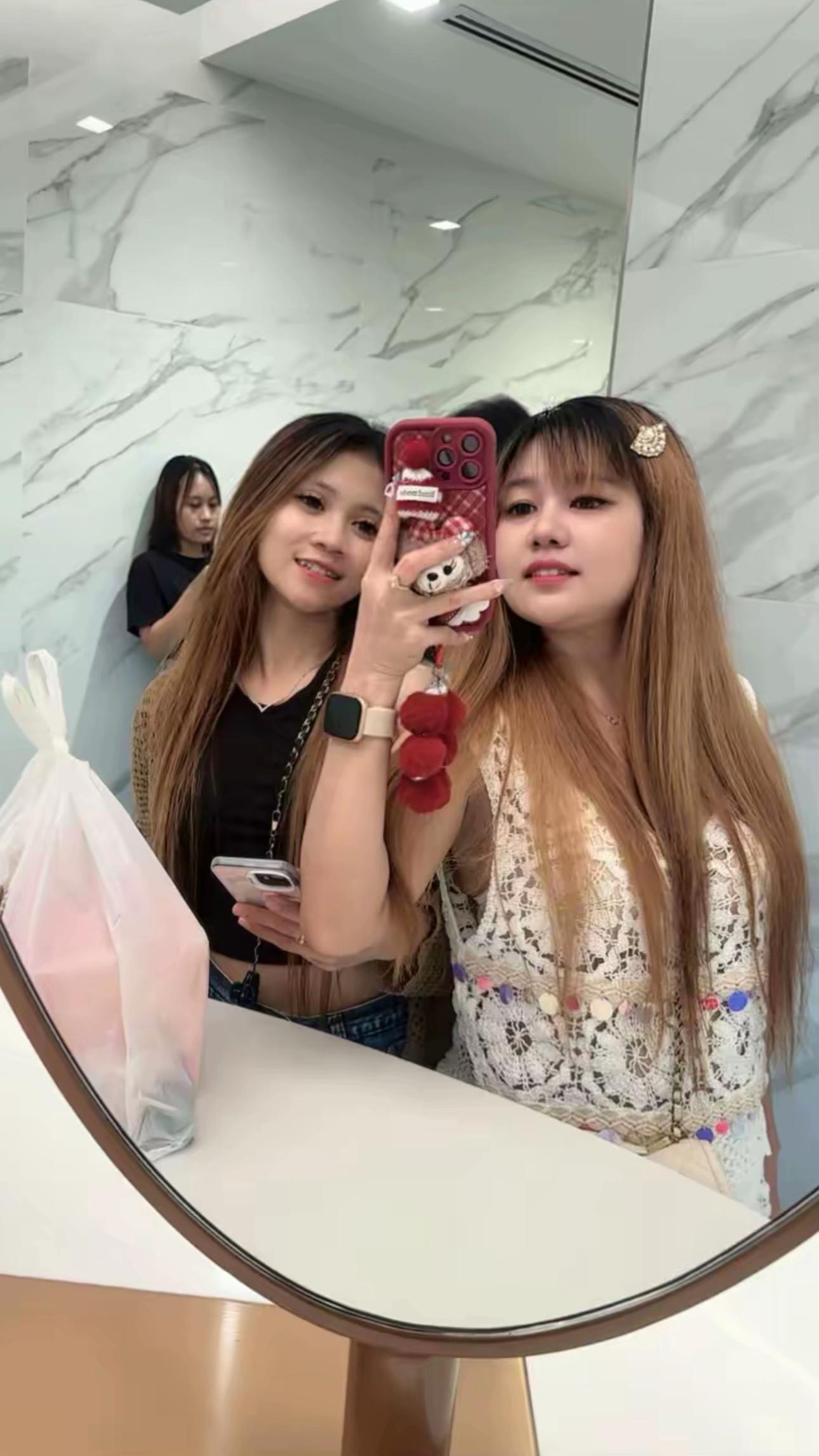 @girl squad 🖤