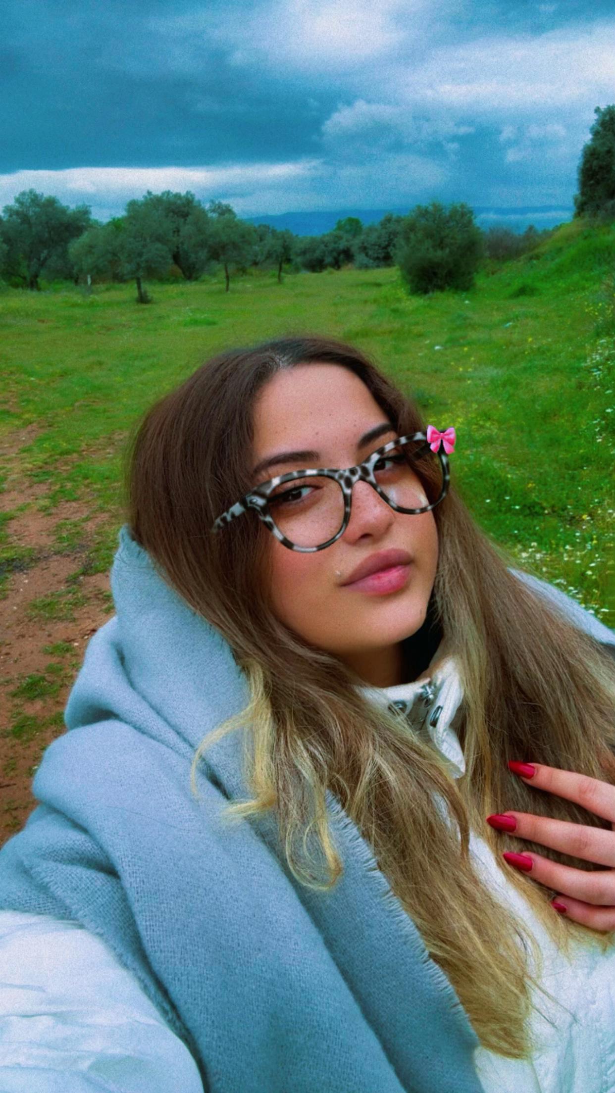 @Oykuece