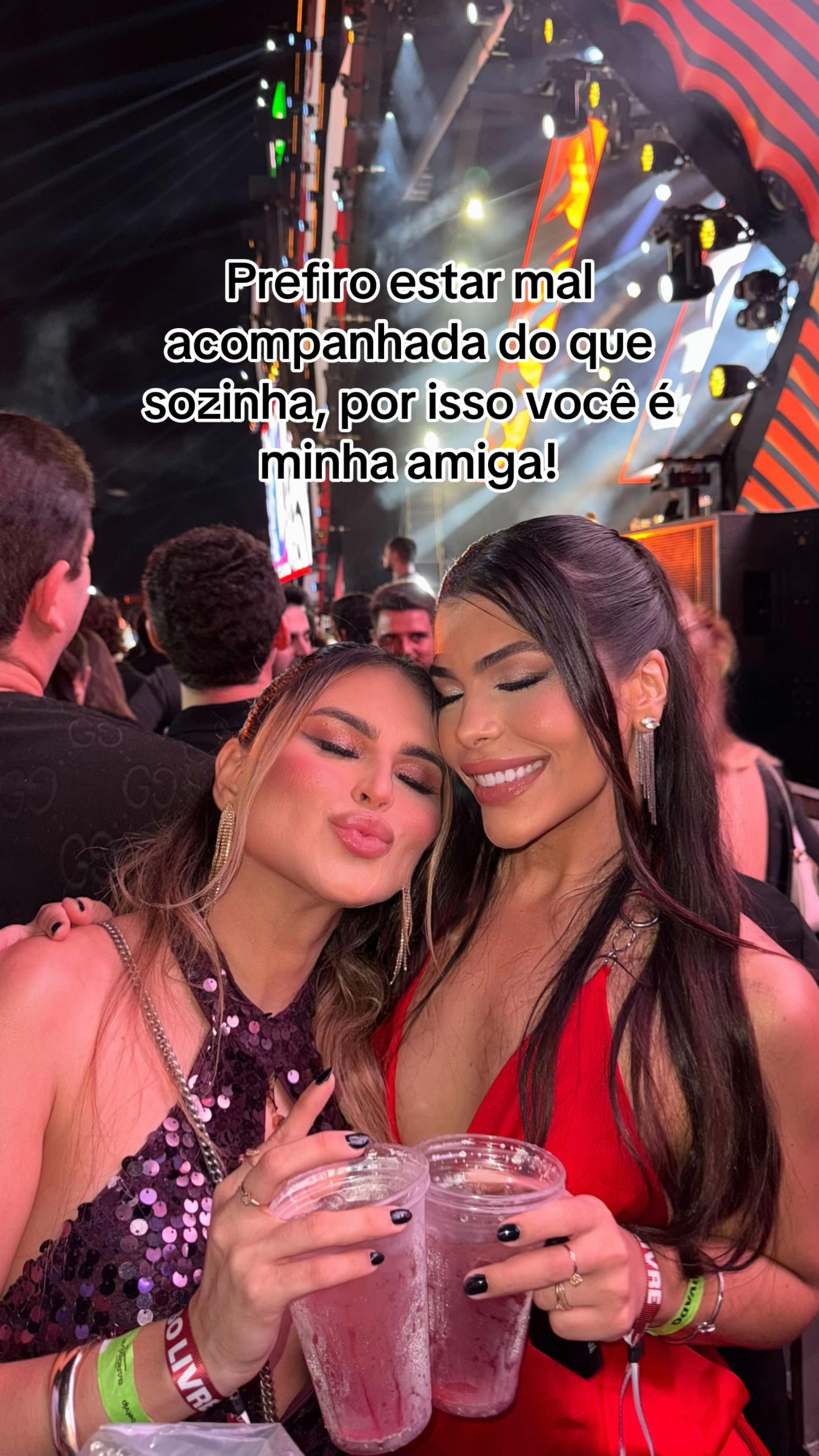 @Nívea ✨
