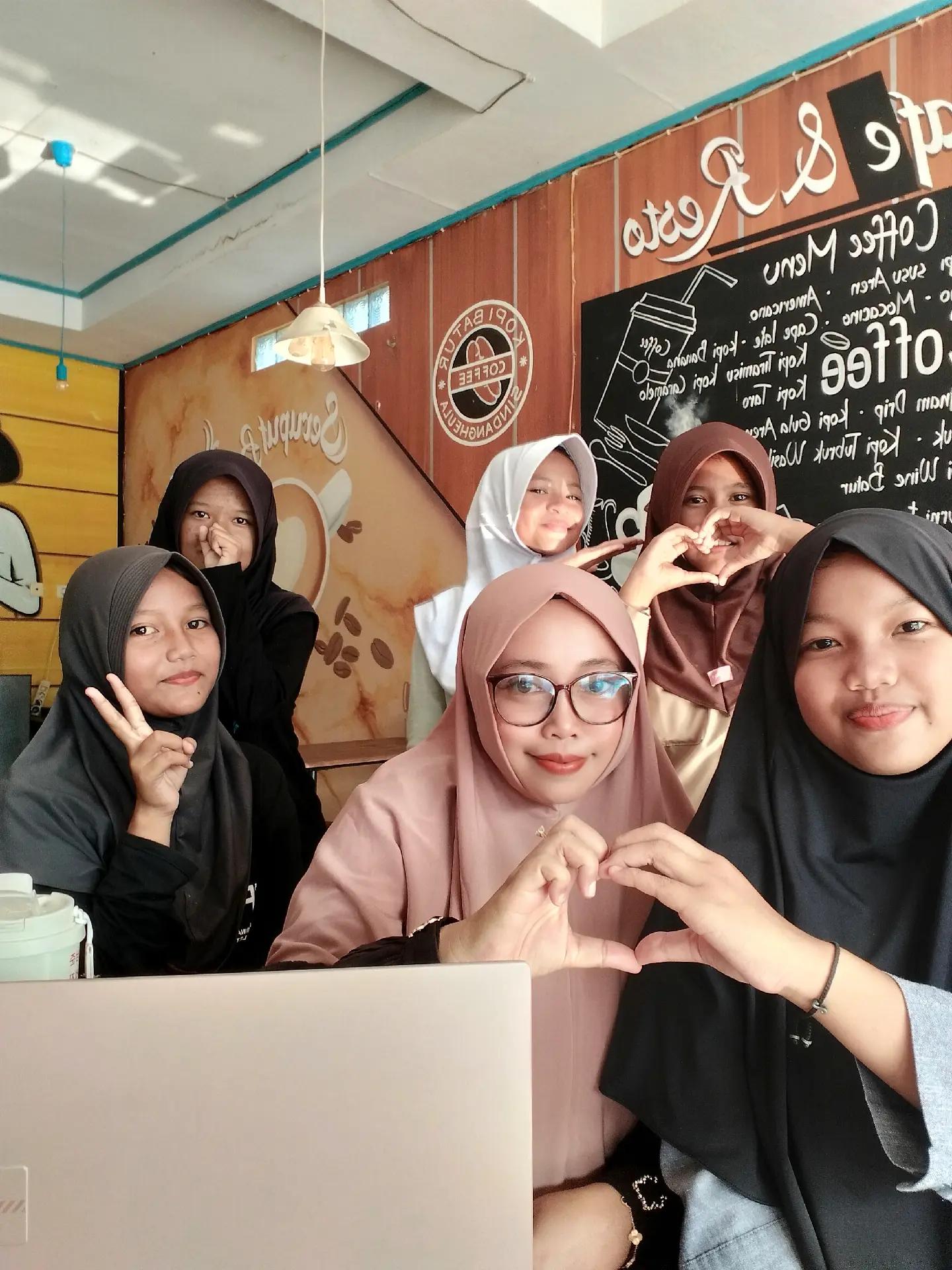 @Rosehaziq