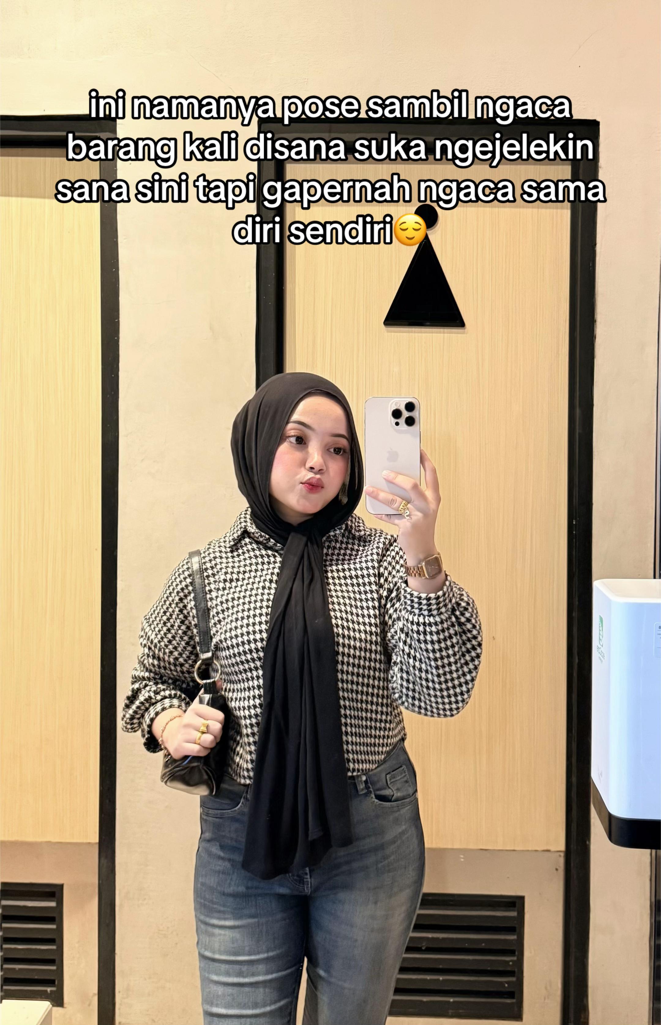 @cutkina_