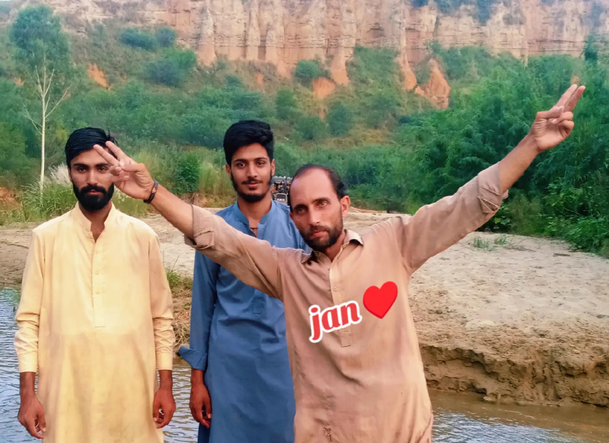 @🖤👍👑(زین)👑 (بادشاہ )👑👍🖤