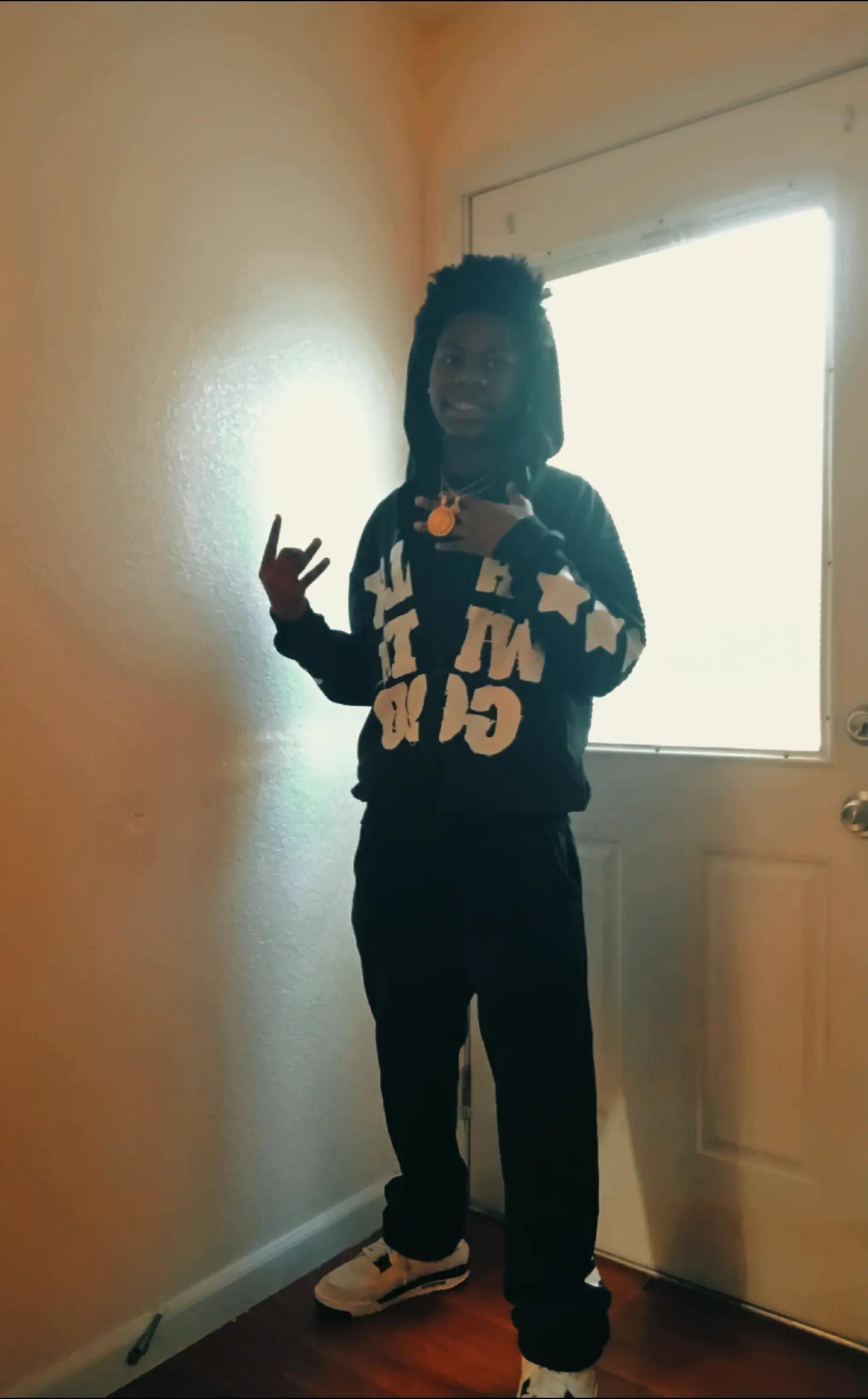 @AJxStarz💫💫