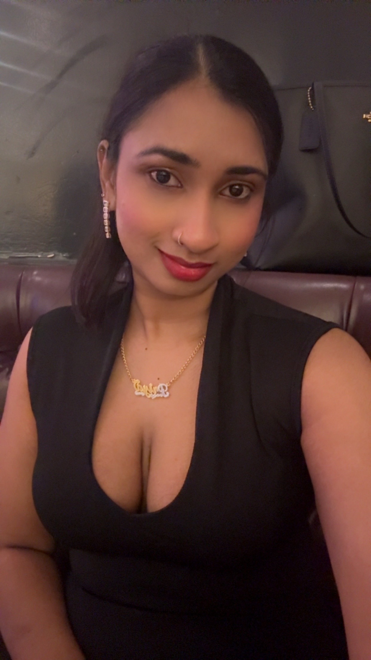 @Priya ✨🧿