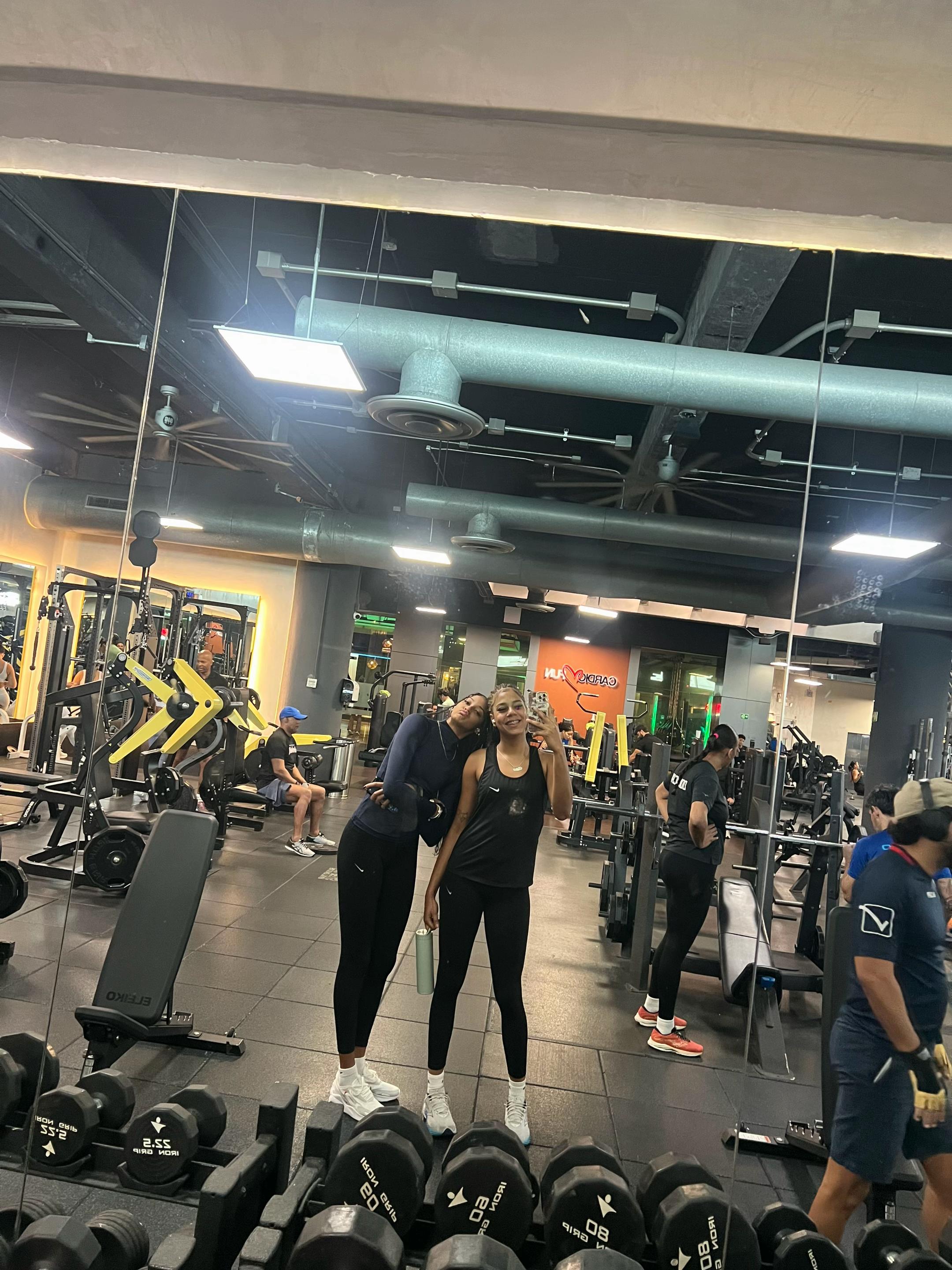 @katiellealonzo0