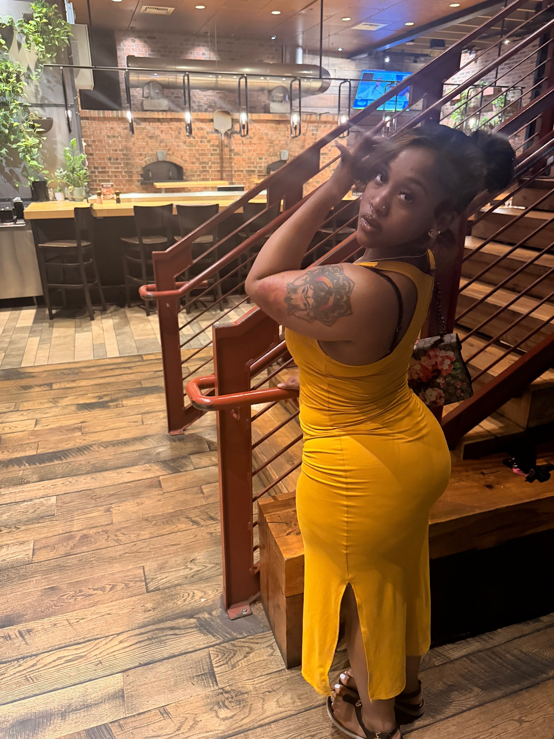 @niyaauniiquee