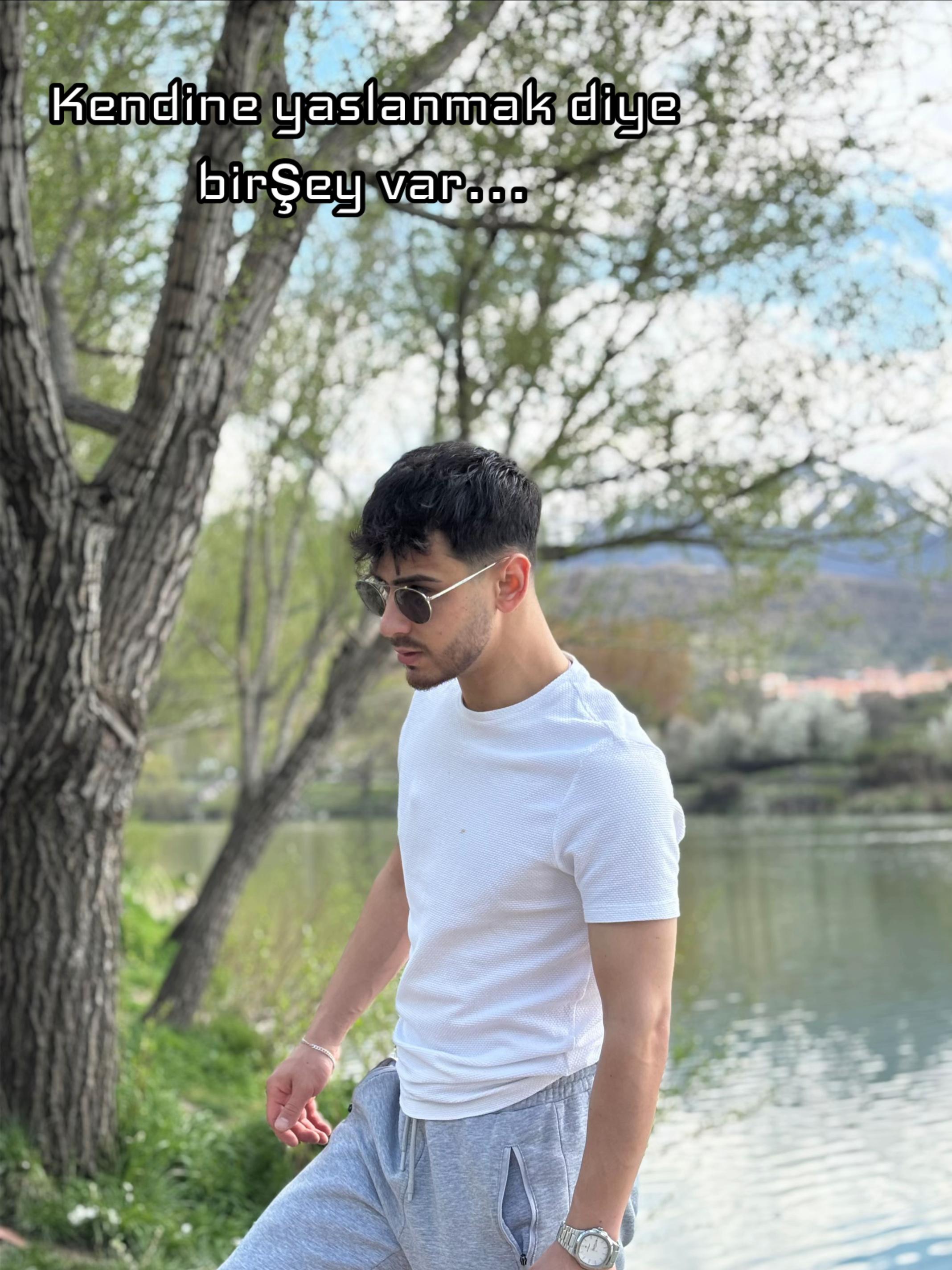 @Tahsinkarapinar