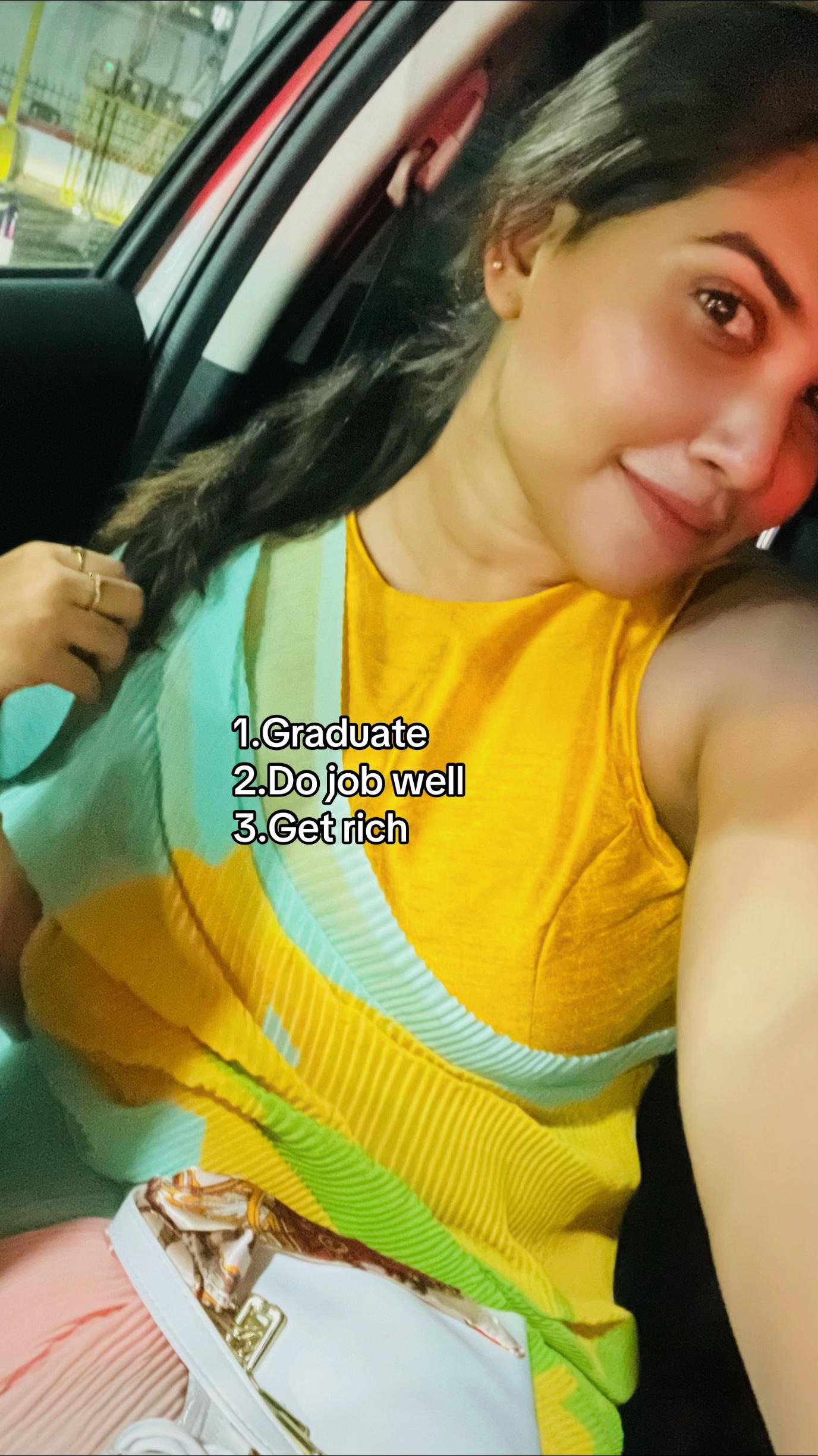 @𝐌 𝐈 𝐍 𝐎 🐝