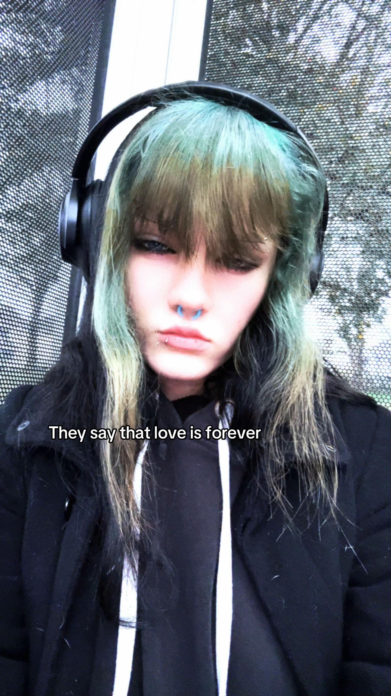 @𝕽𝖊𝖇𝖊𝖑