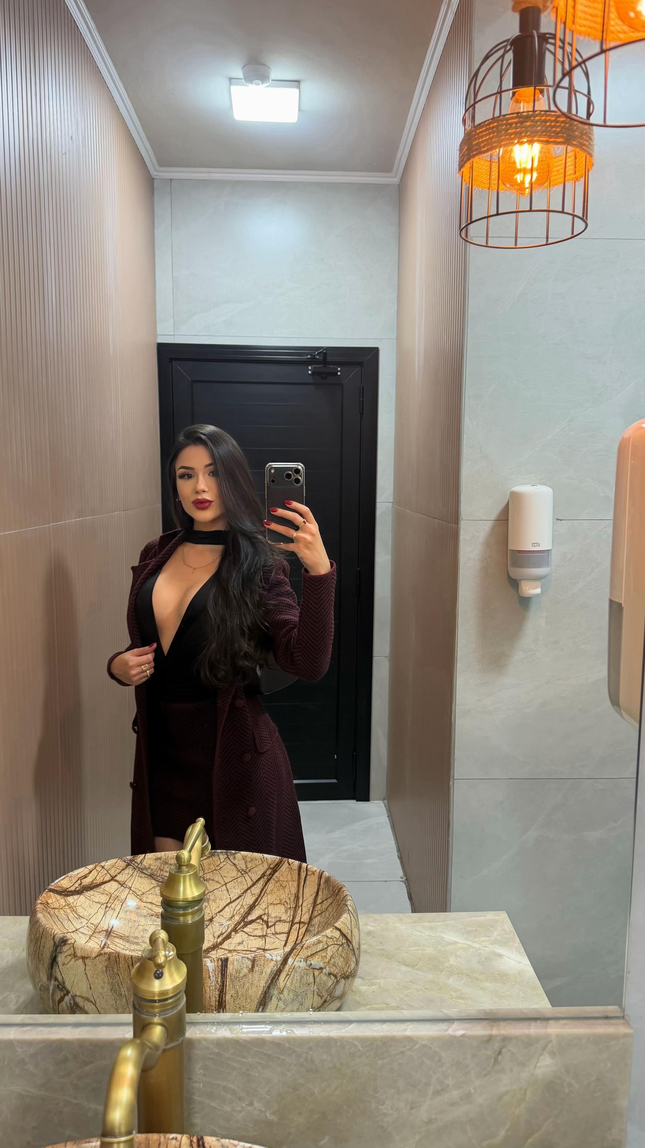 @JulianaMezzomo