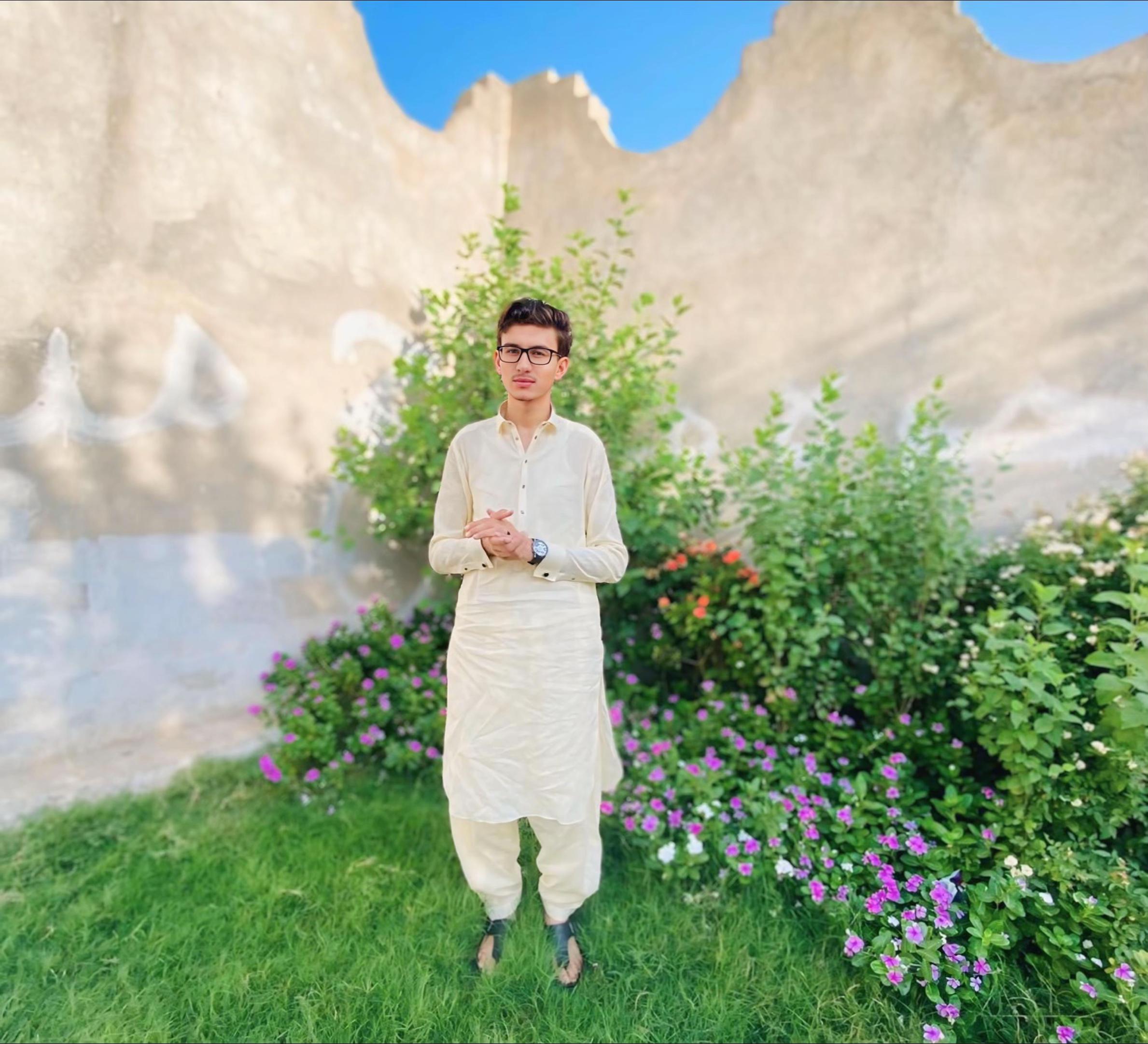 @Sajid Gardiwal ∞⃝