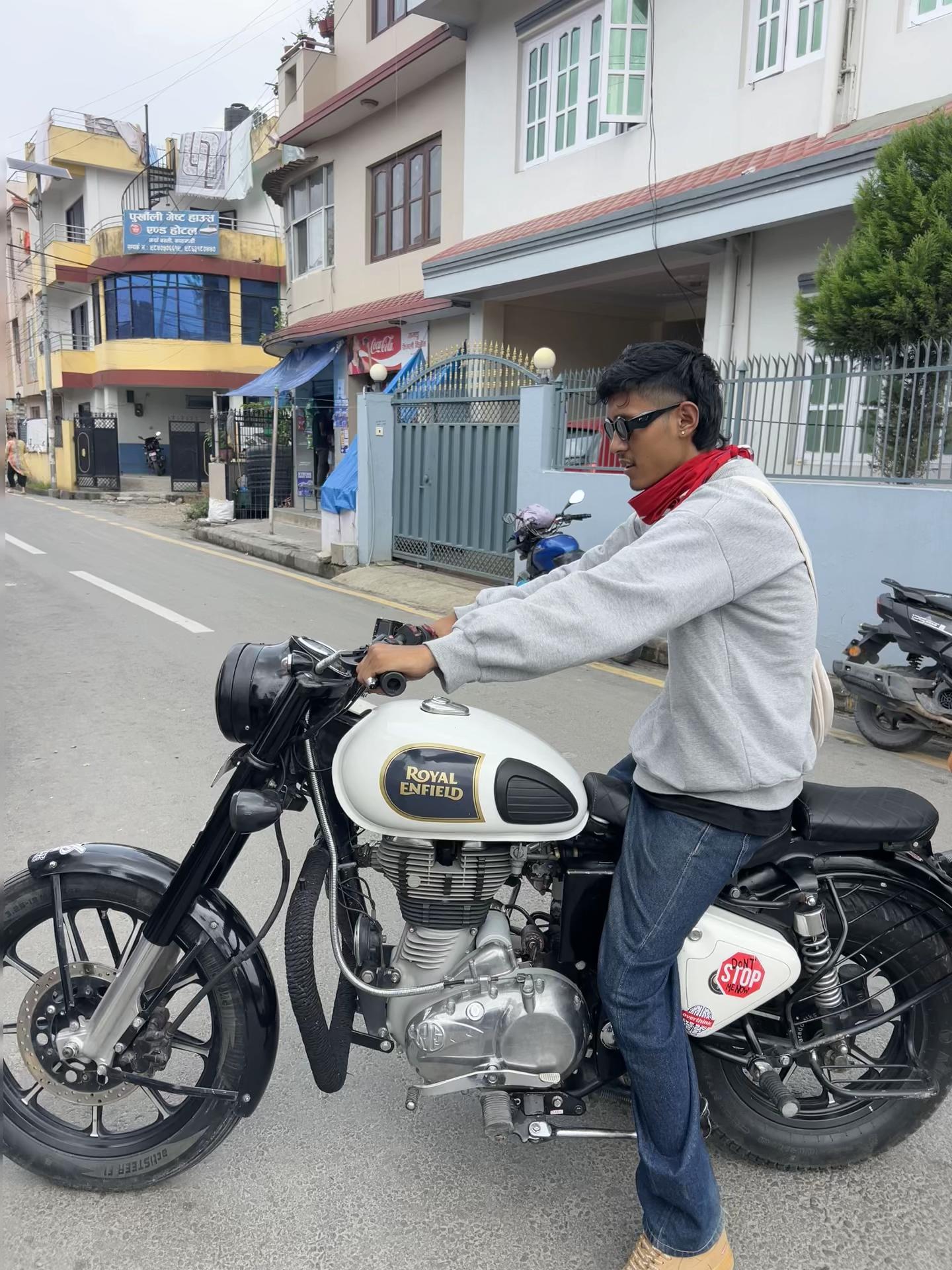 @Suraj Ghising❤️