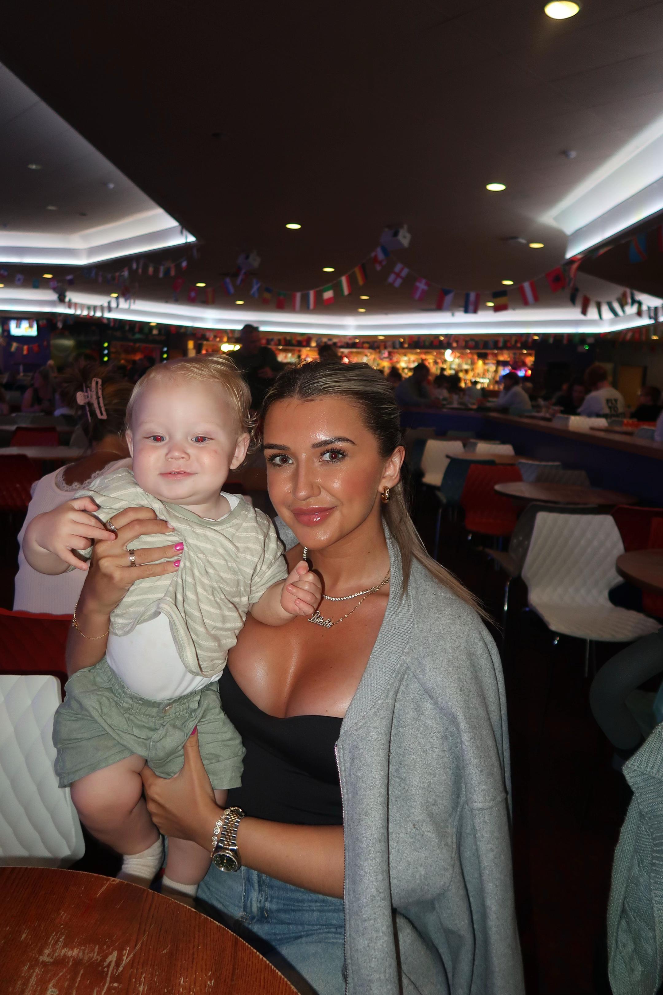 @LeighaClarke
