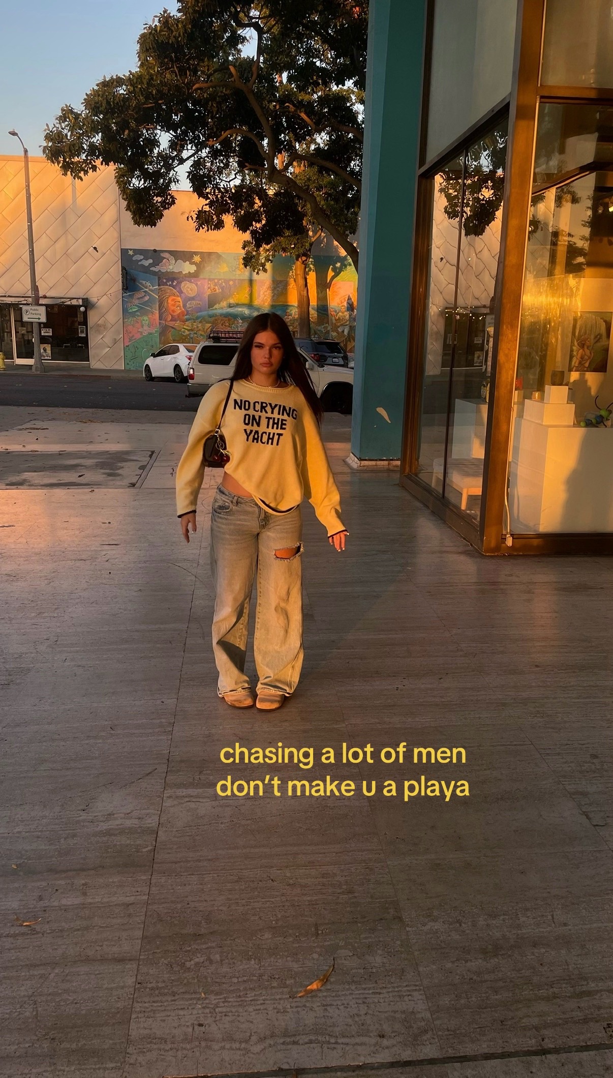 @lola