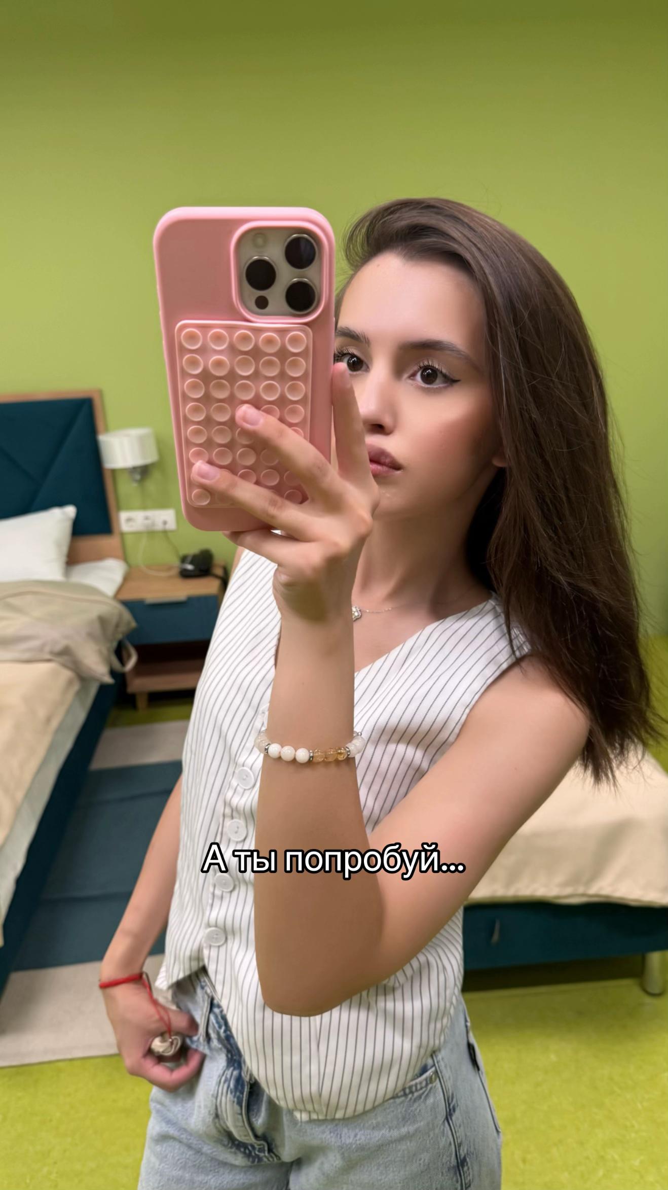 @roksi