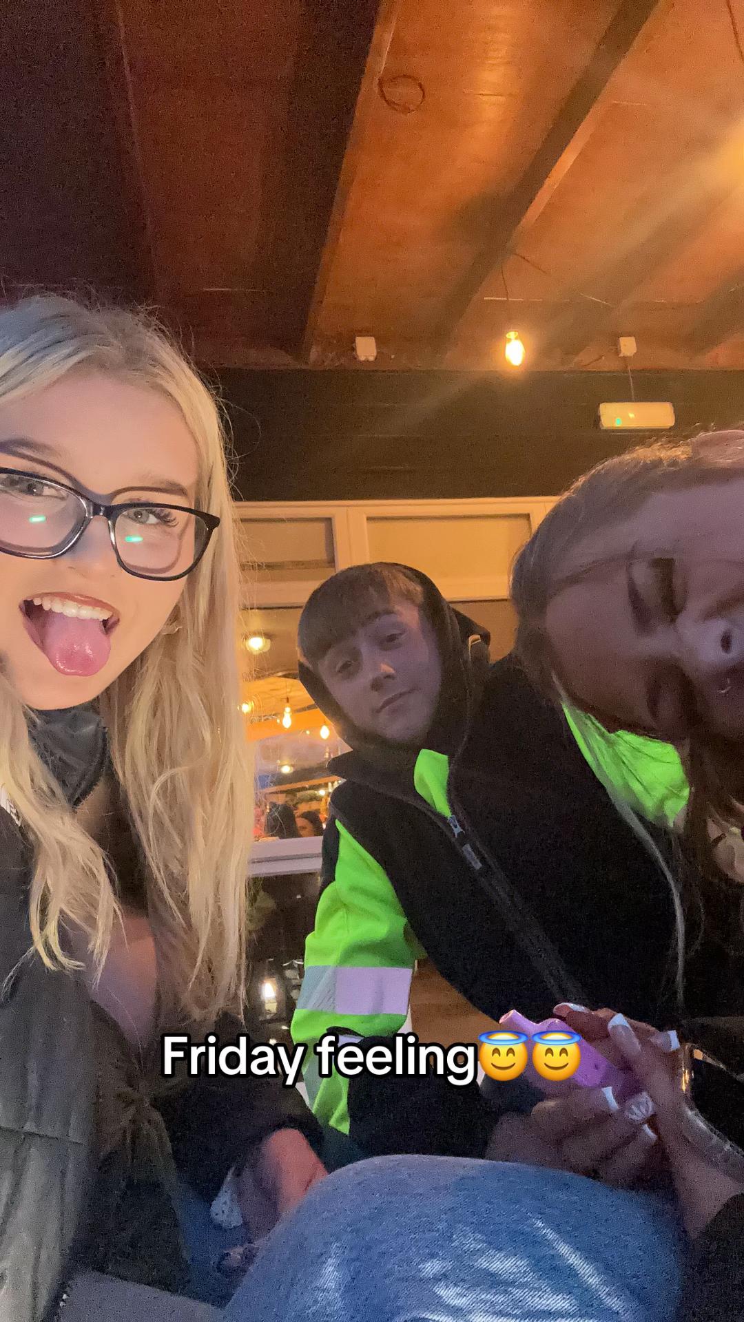 @hollylily
