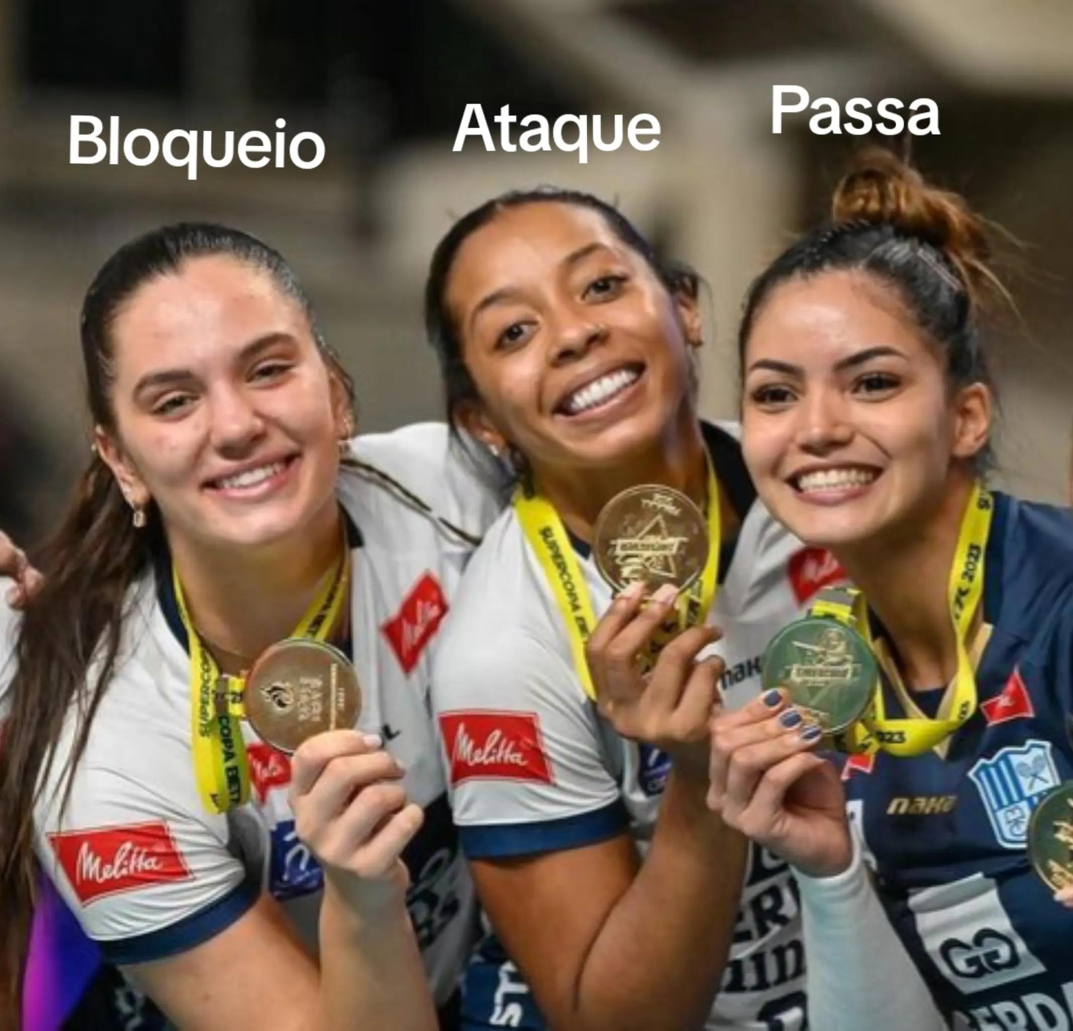 @T&aacute;ssila