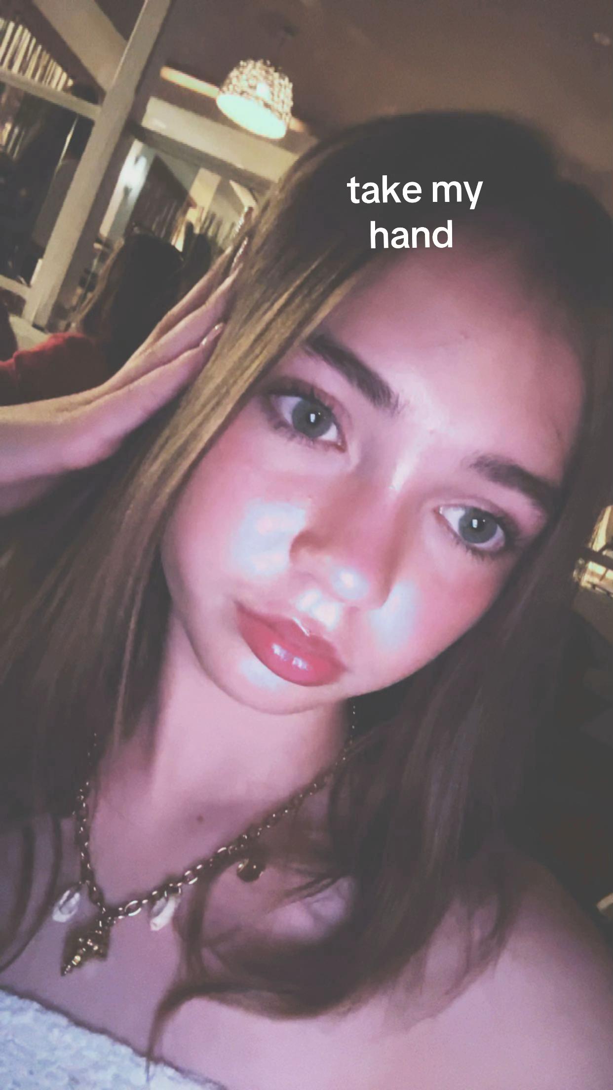 @bella