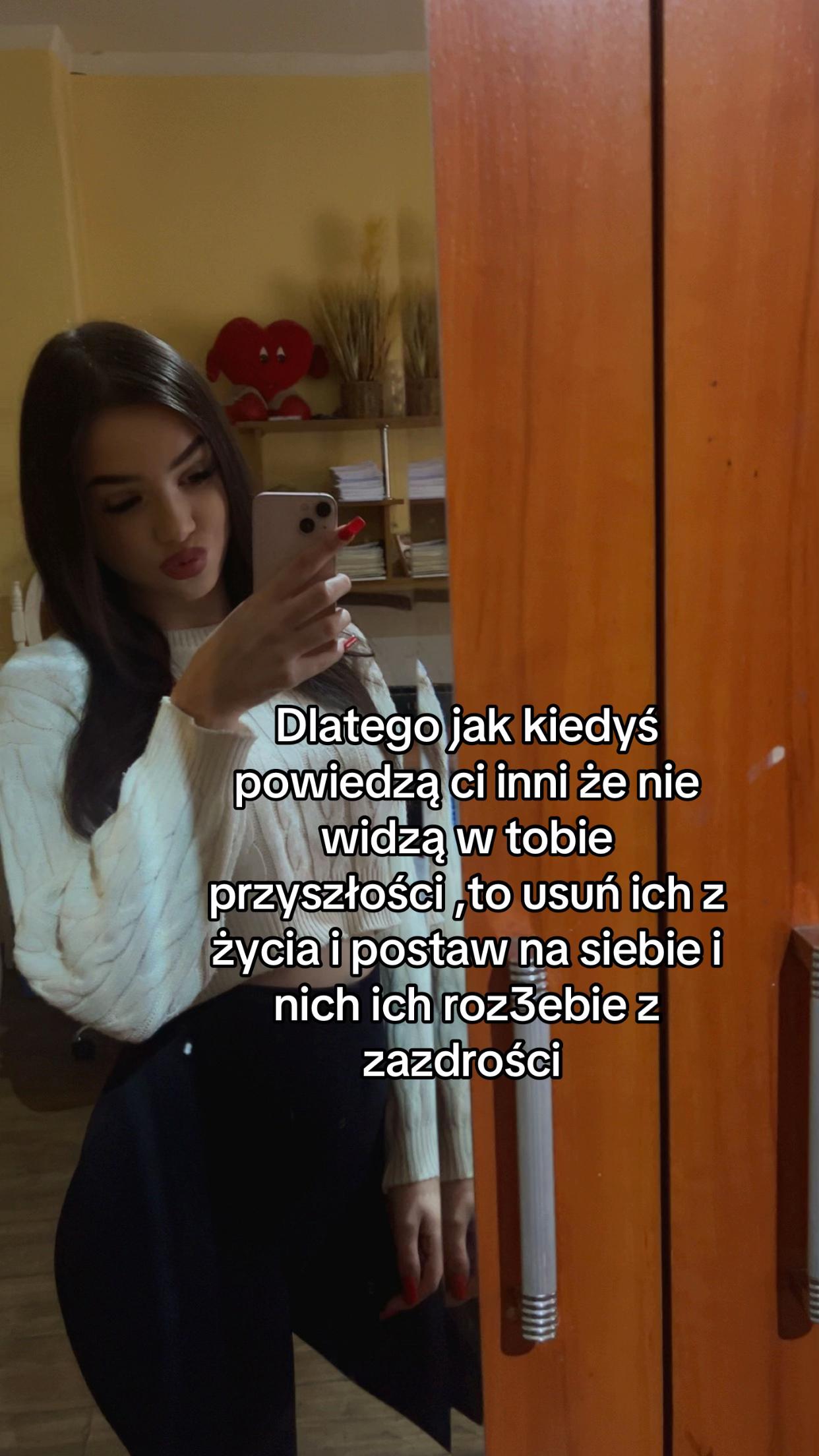 @Emilka_08