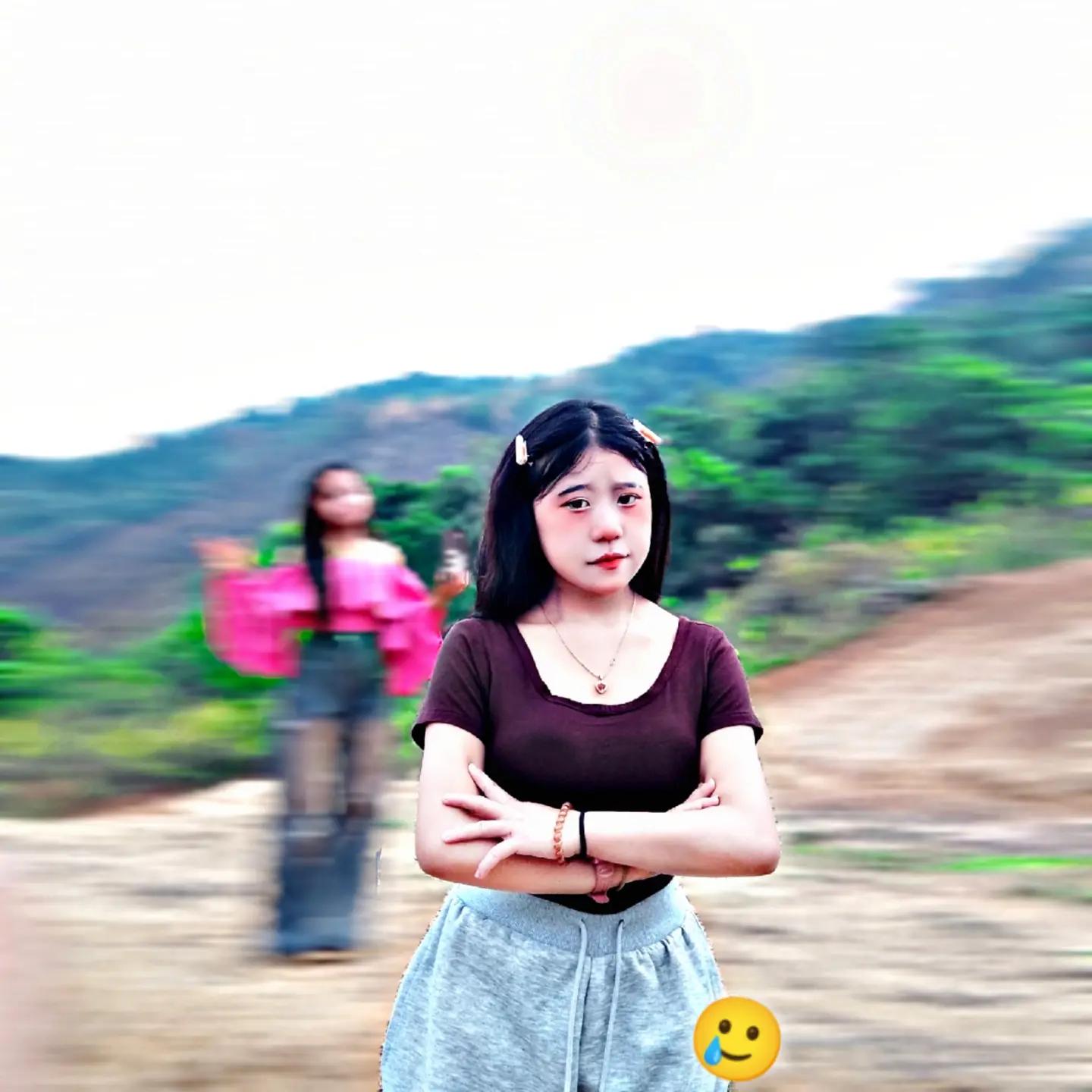 @Nkaujhmoob tojsiab🥰🤍