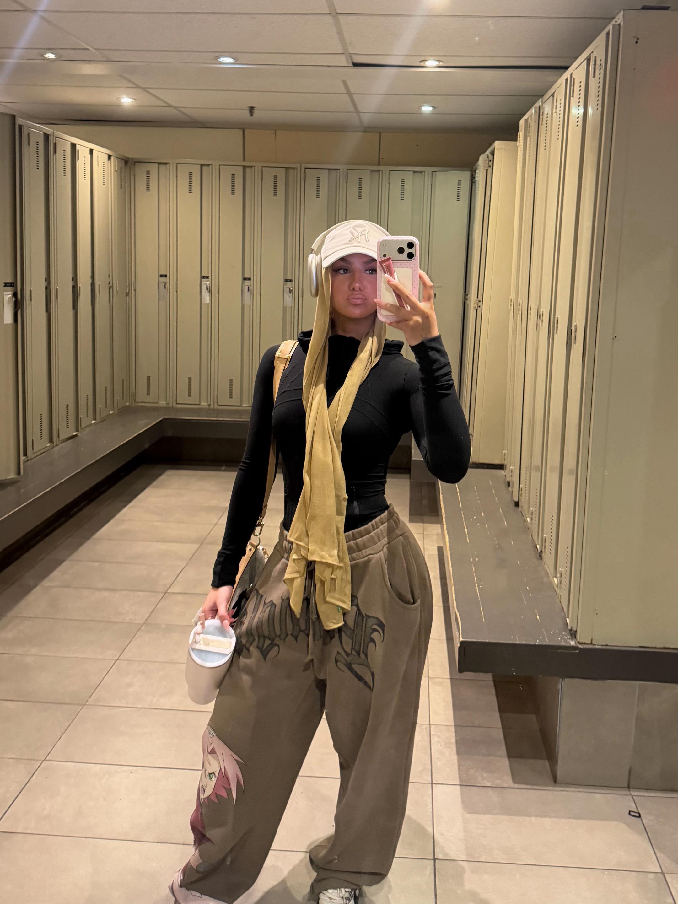 @sarah.fht