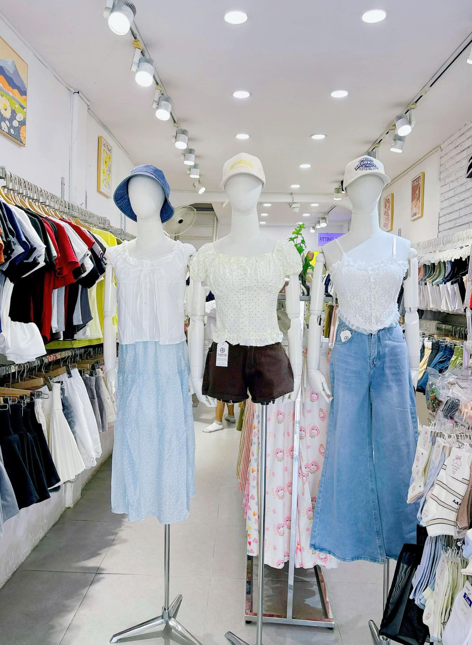 @TIỆM CROPTOP XINH XĨU- EIGHTYK