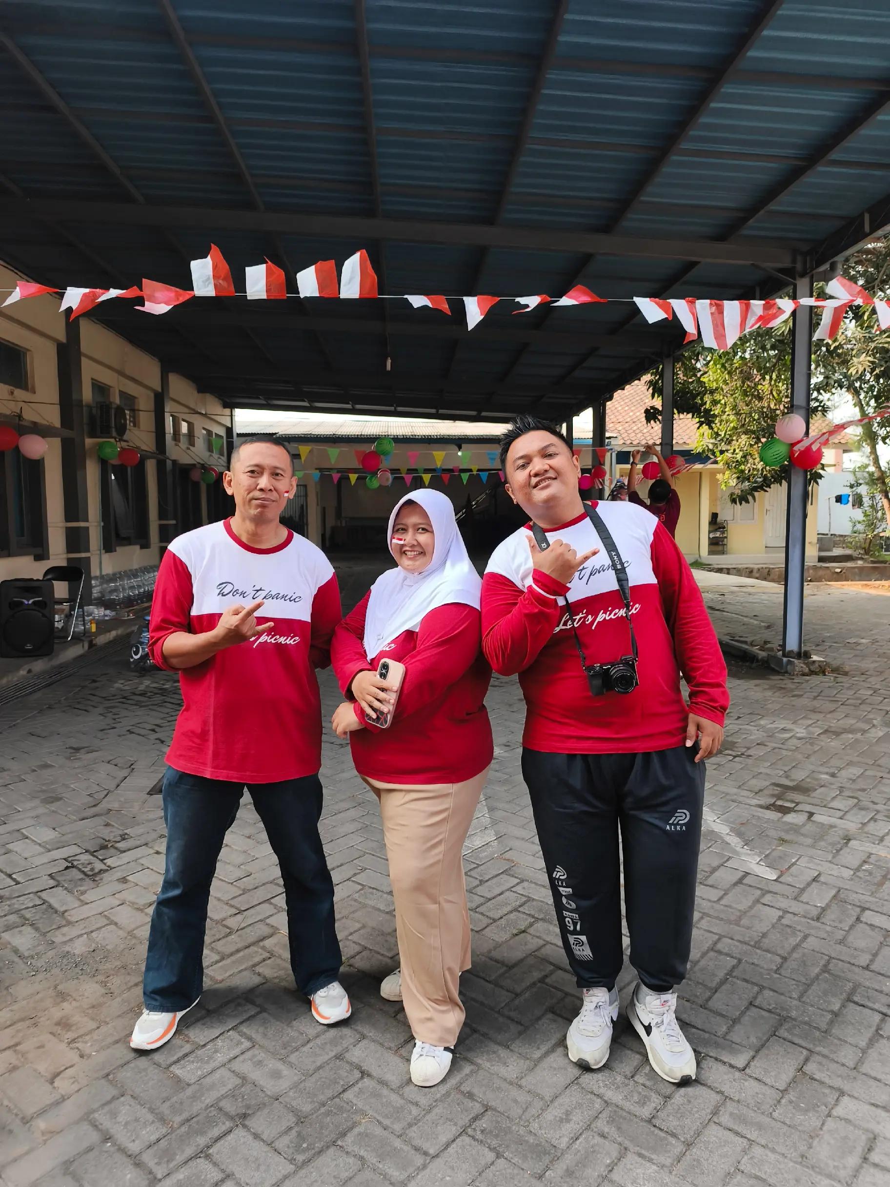 @Sebut saja R