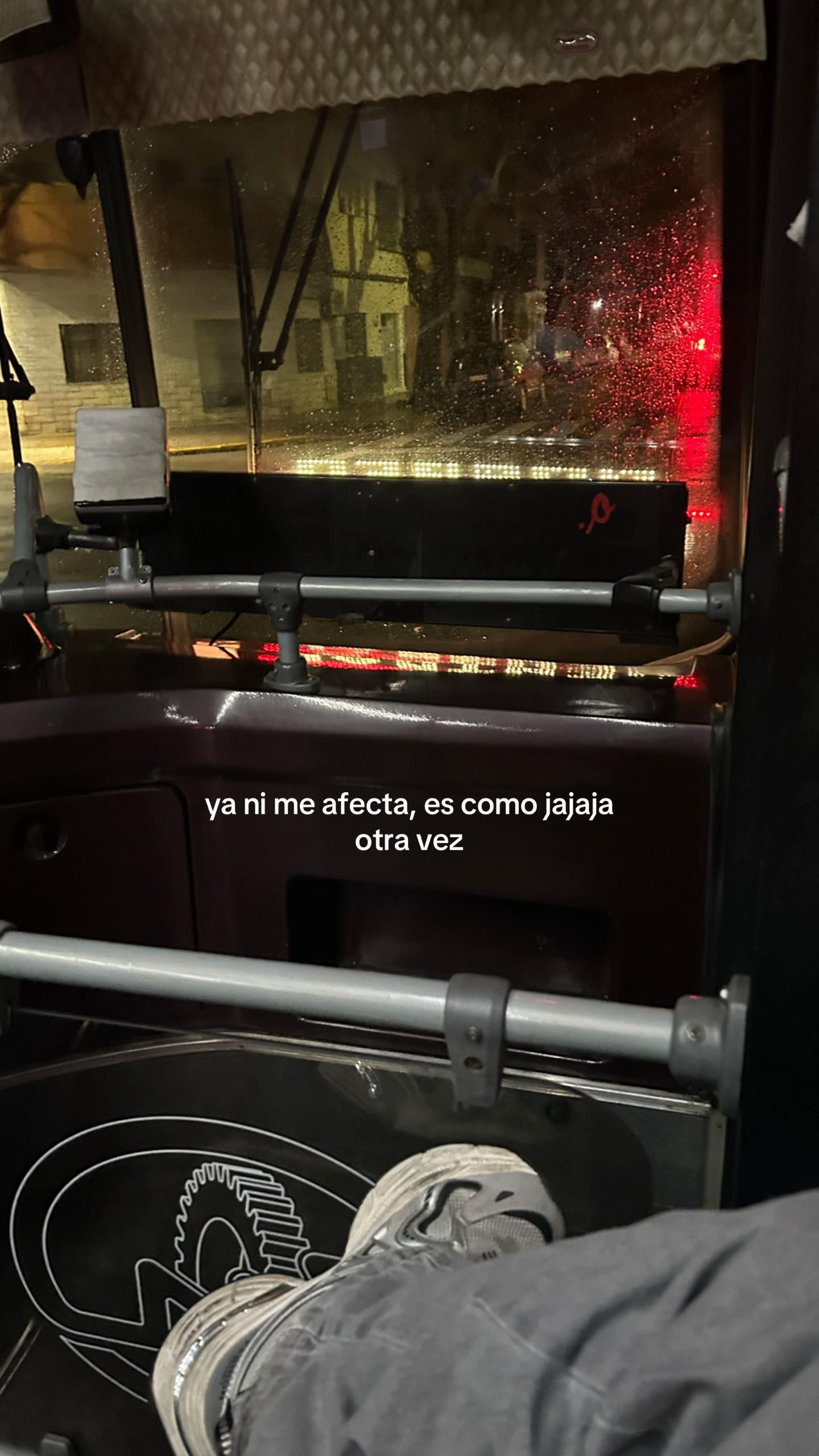 @Si me conoces raja de acá..