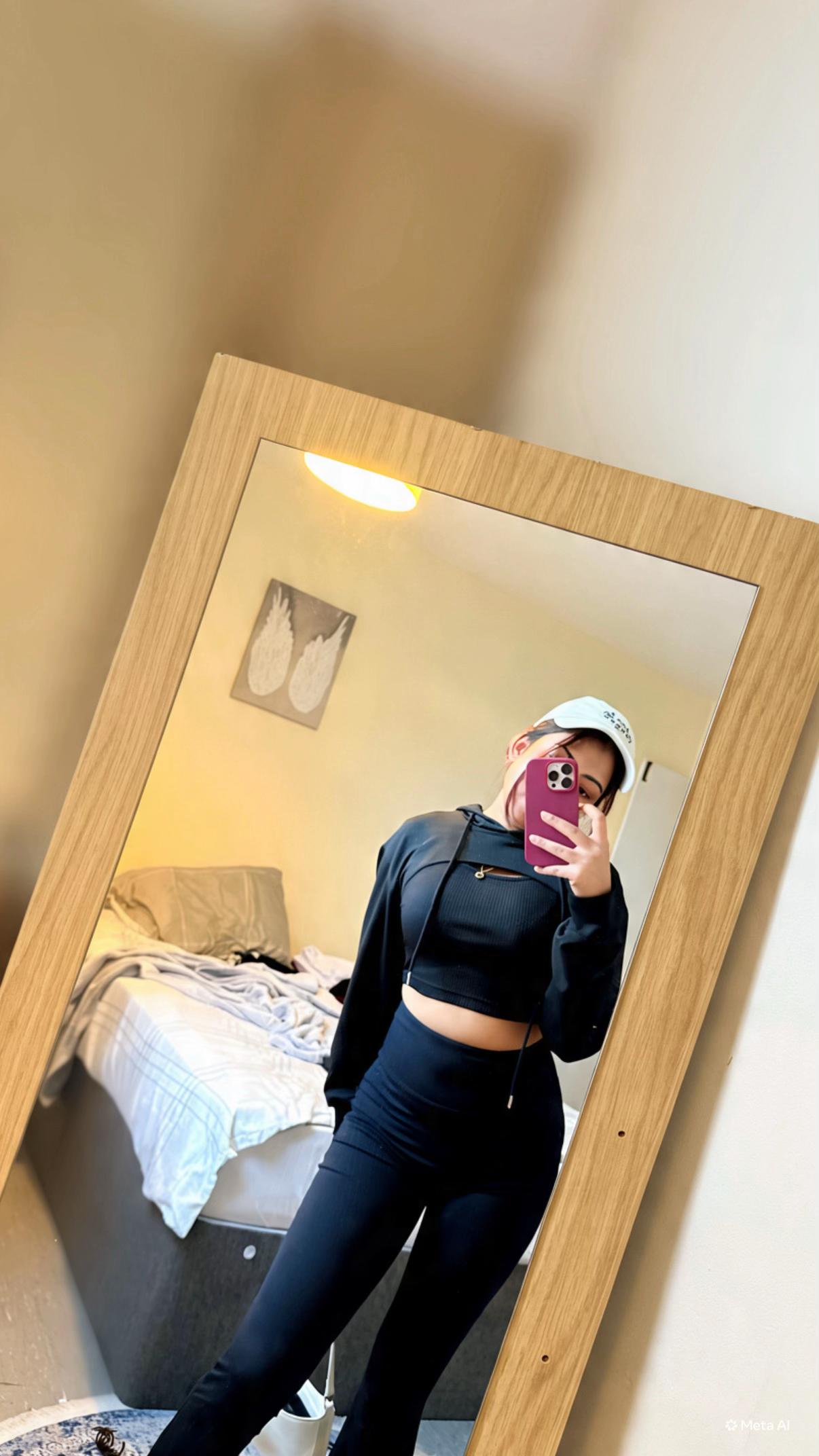 @Amodya 💋🇬🇧