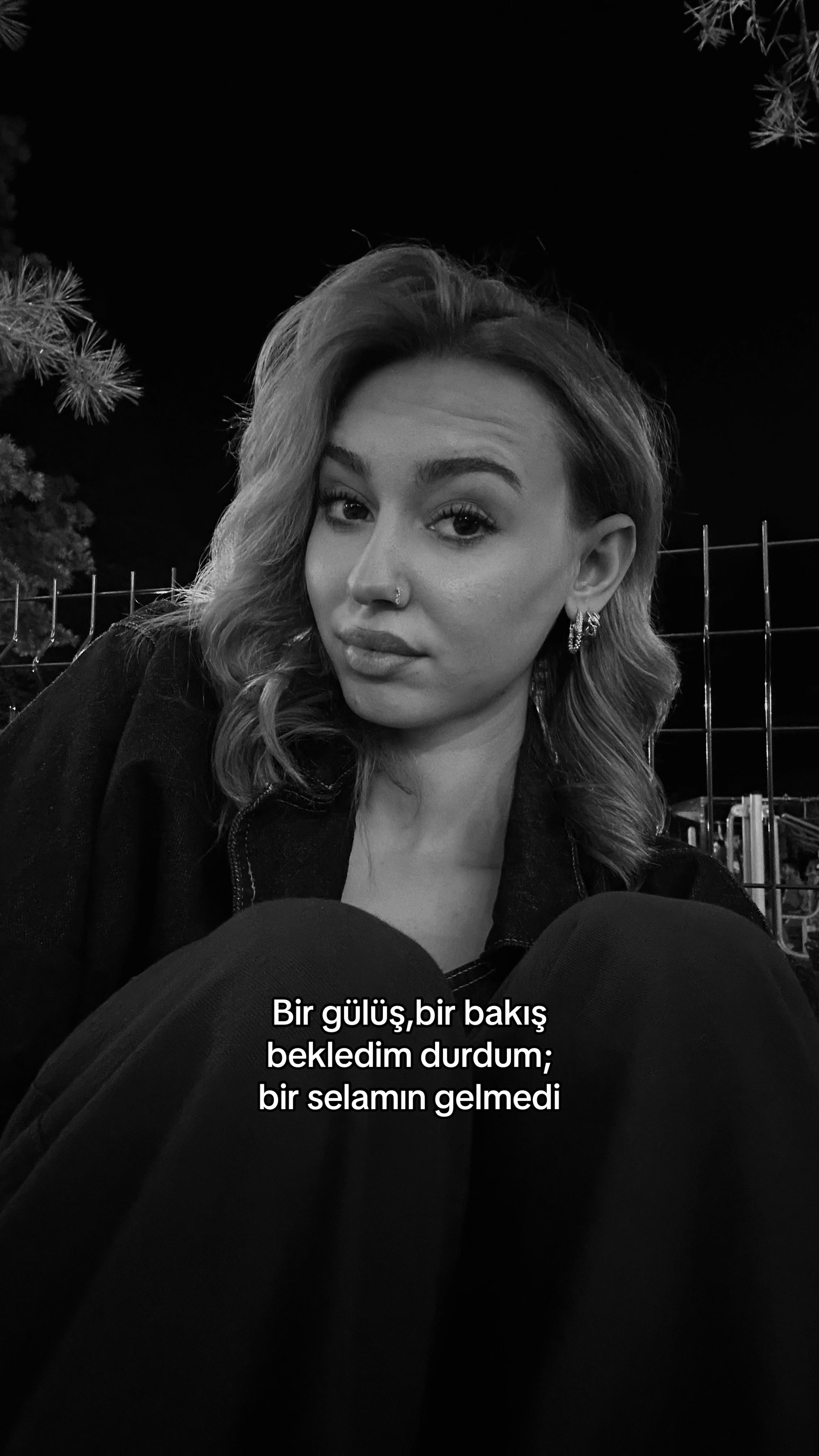 @𝒚