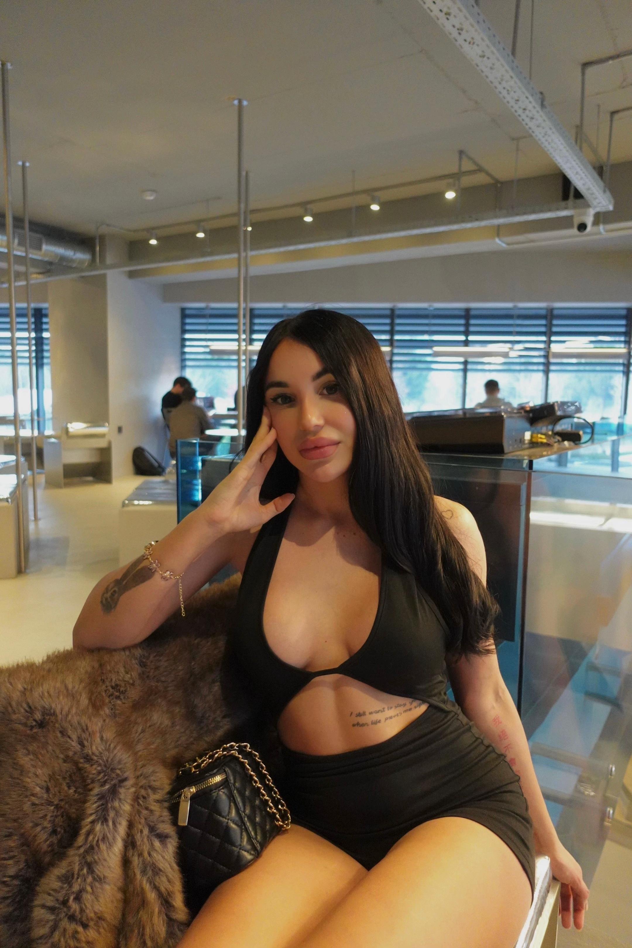 @Neselllaa