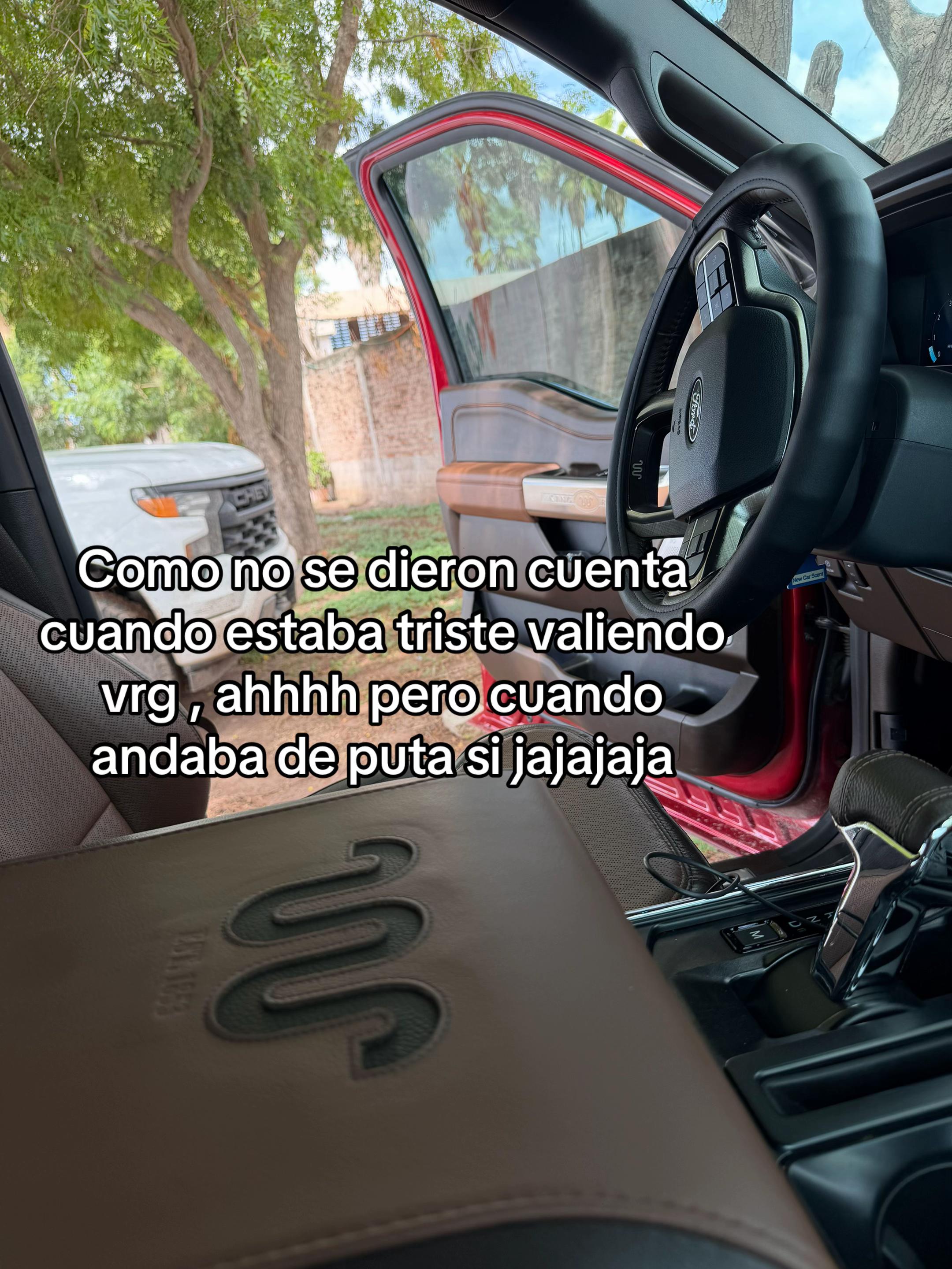 @Lamochis🙃