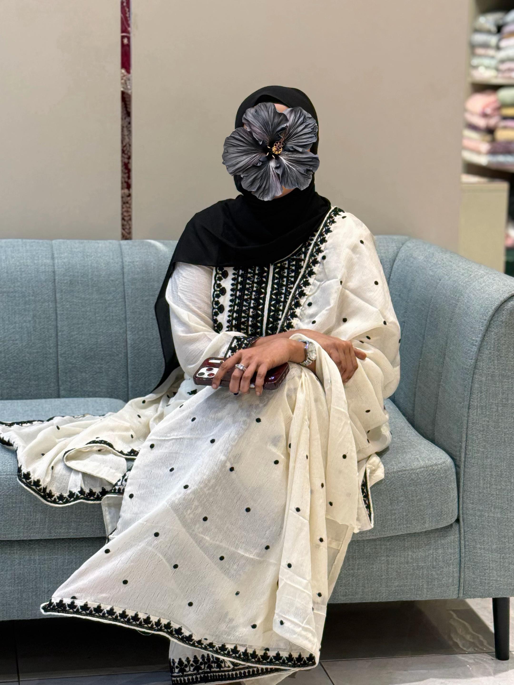 @lifeofaniqabii