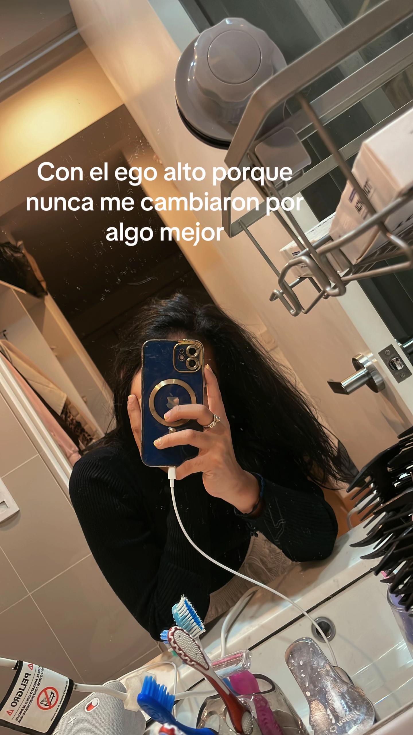 @Adriana🪻