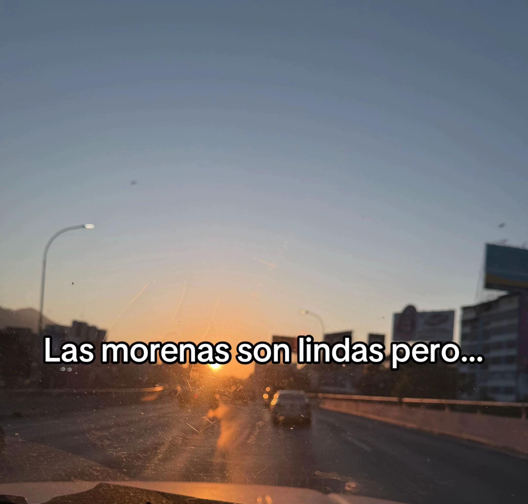 @María