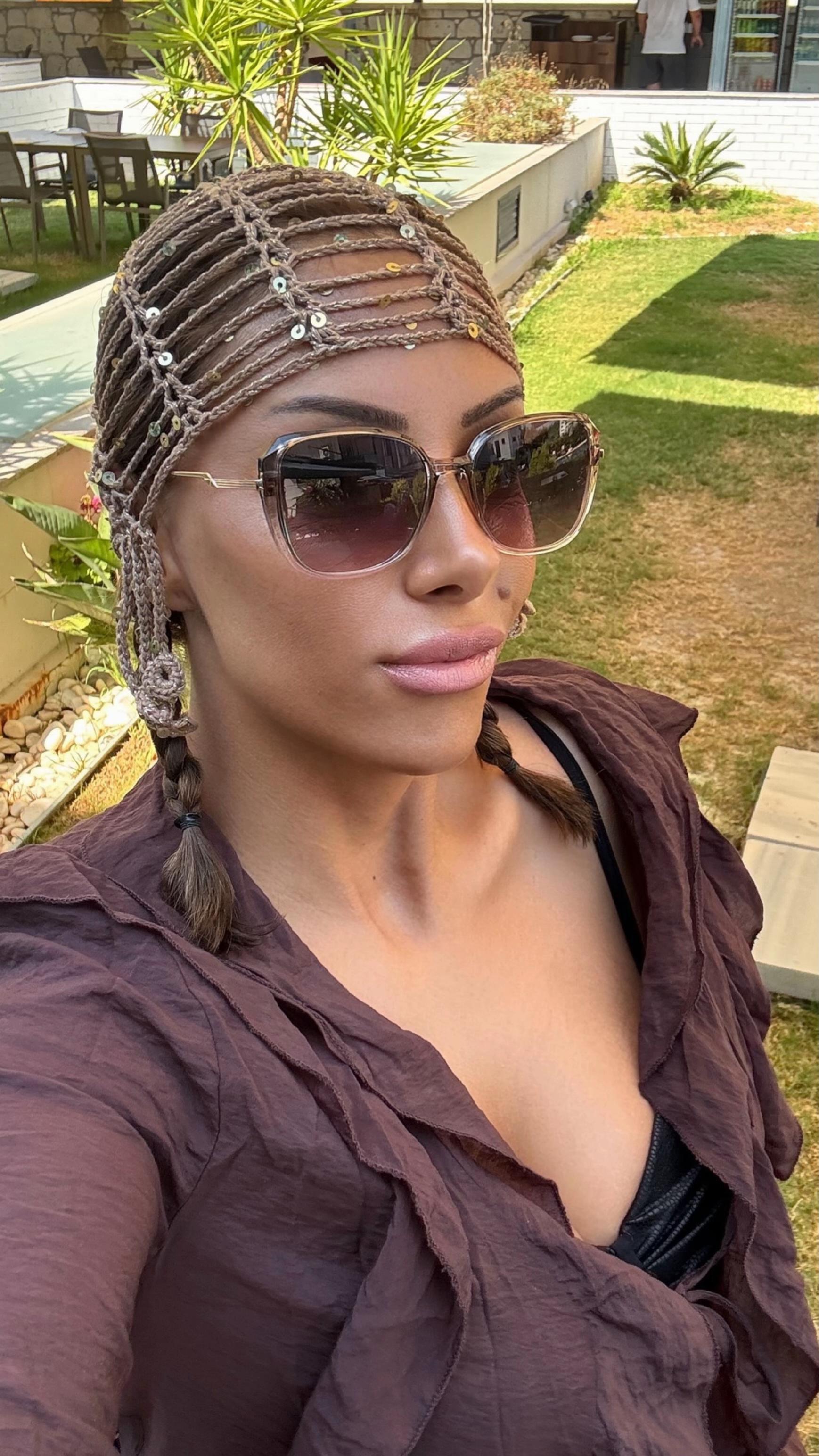 @Esen&ccedil;elikofficial
