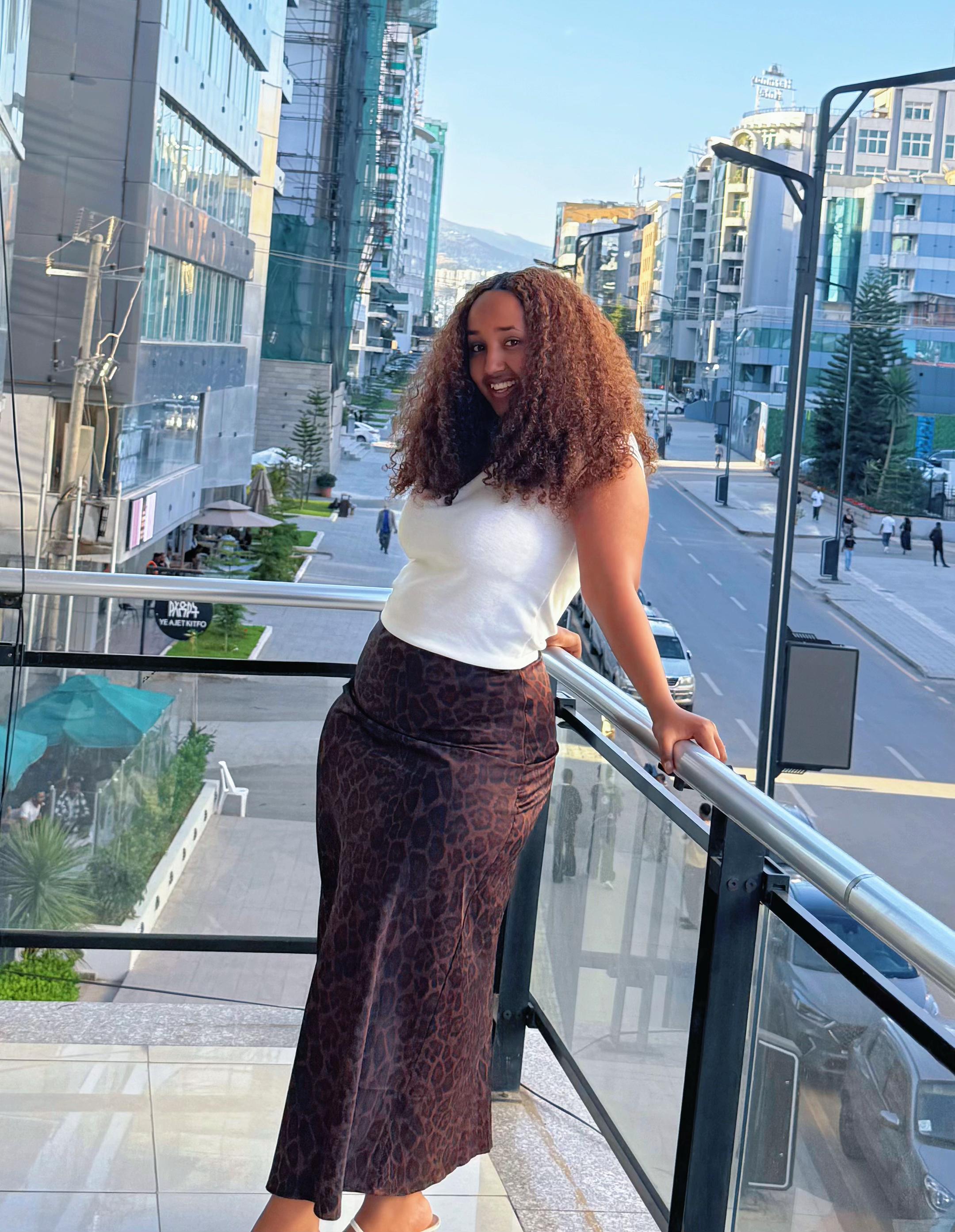 @Ayu Markos 🥰