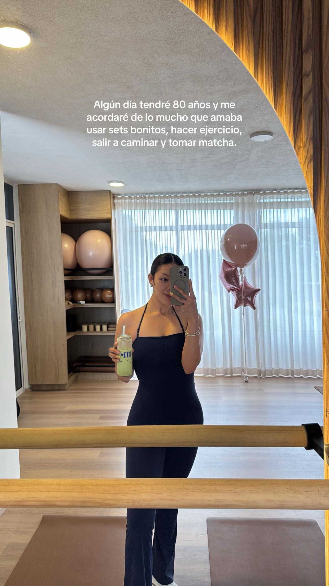 @Montglez