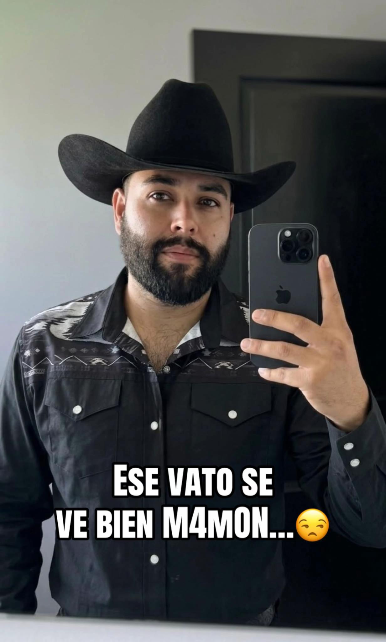 @ElVakeroC 𐚁