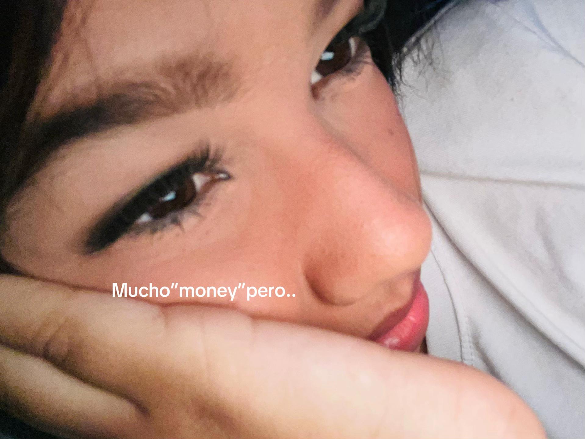 @𝑦𝑢𝑙𝑖💭🖤