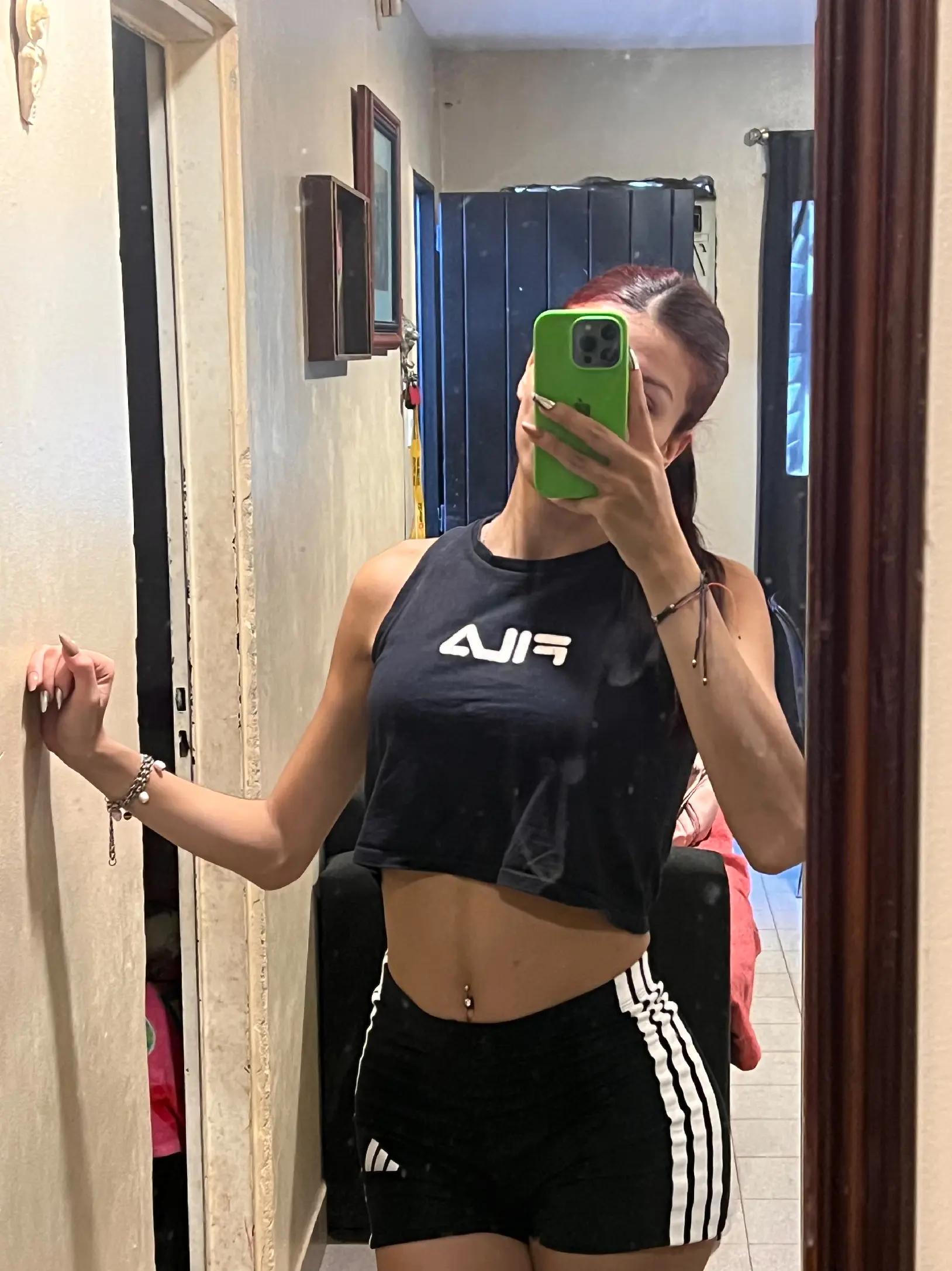 @Ayluu