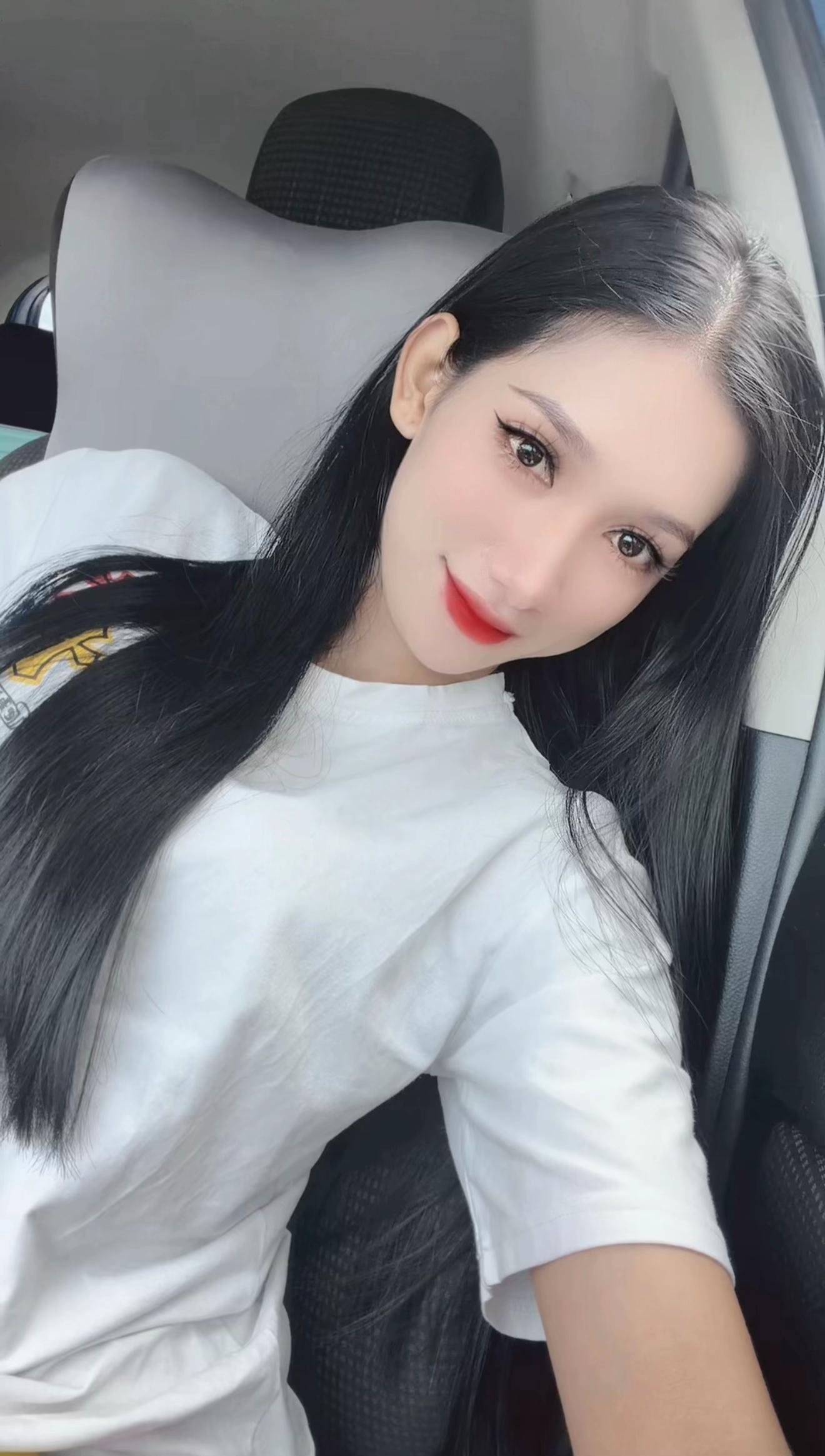 @๐Bella Vy๐