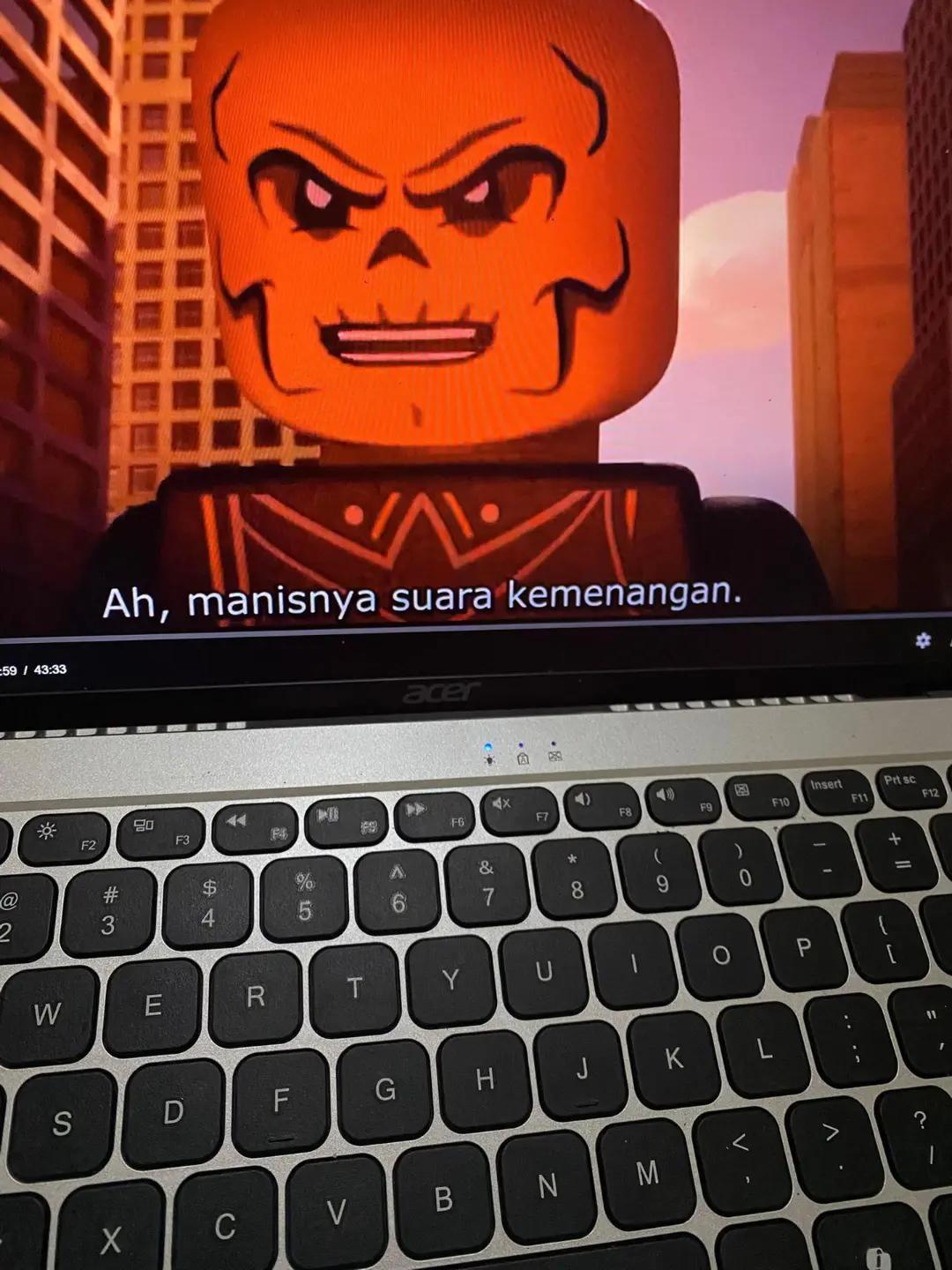 @Vyolets•