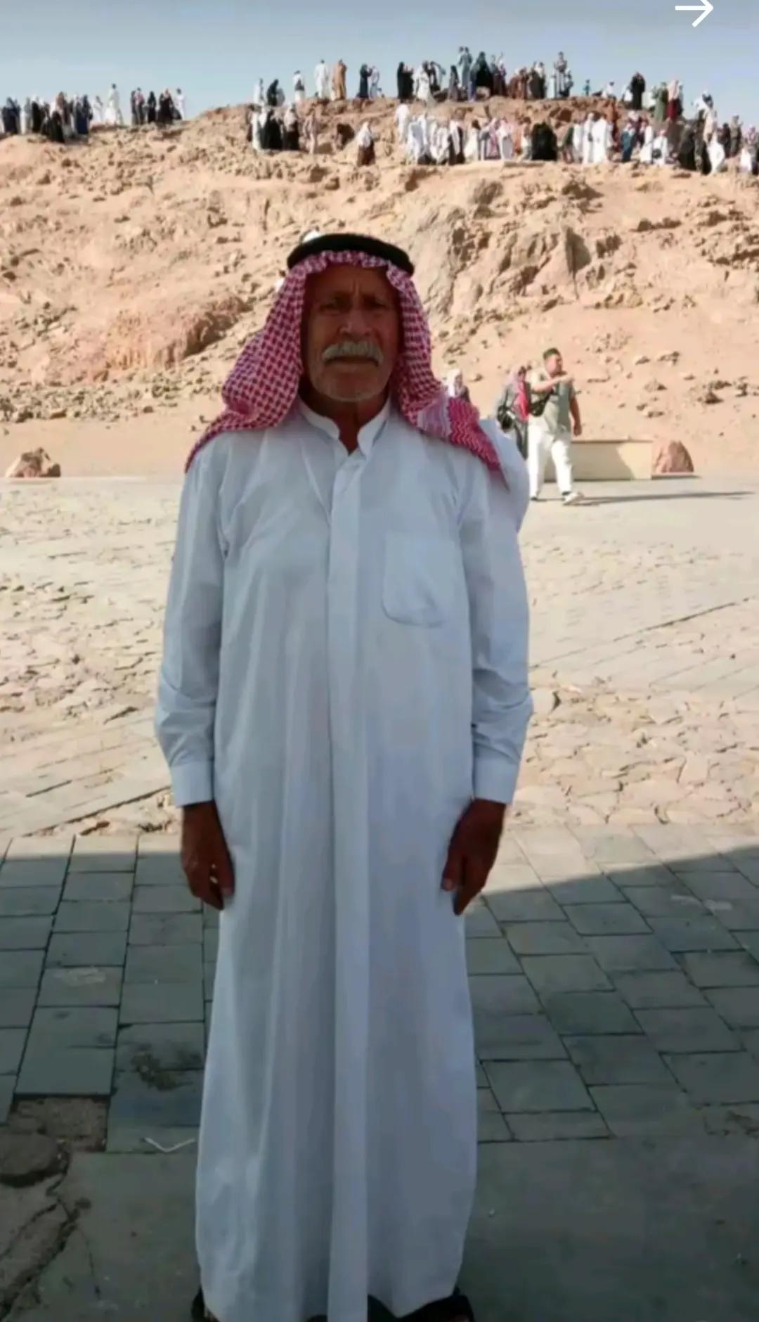 @نايف