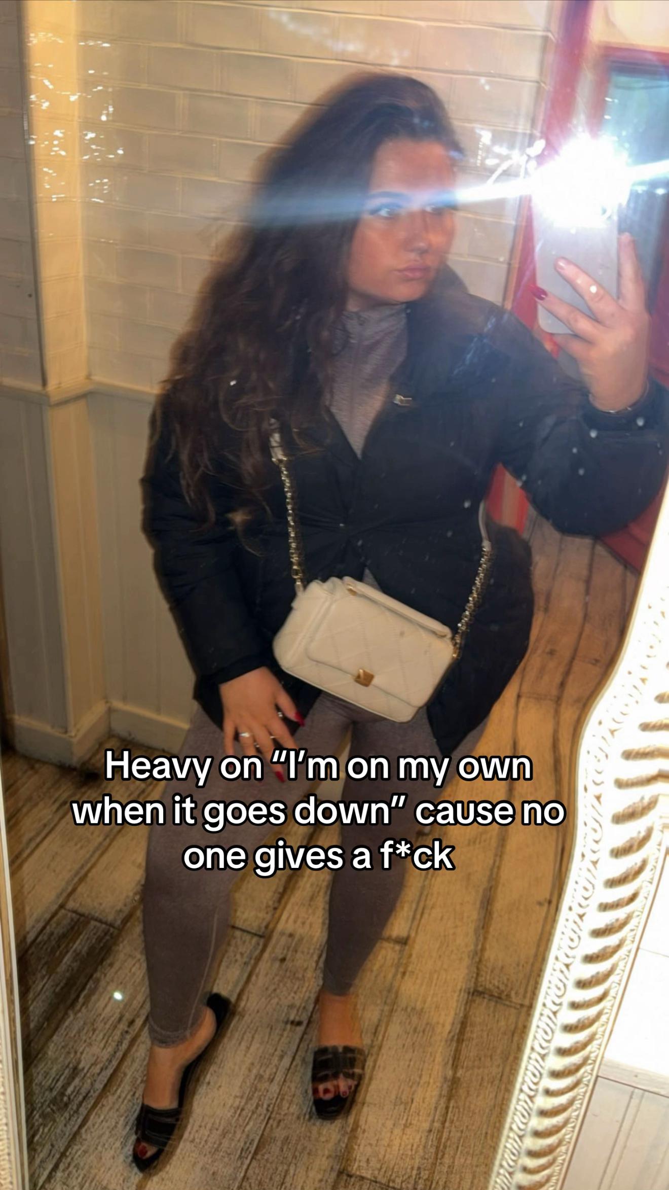 @Shes_backkkx